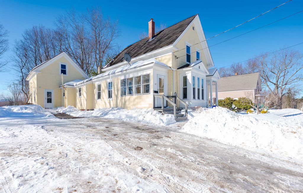 Photo of 47 Chamberlain Street, Rochester, NH 03867 (MLS # 5076815)