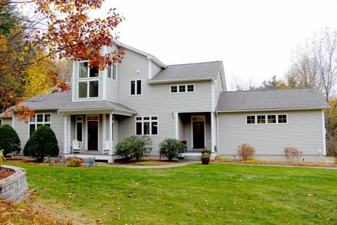 648 Haverhill Road Chester NH 03036