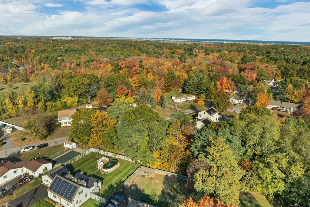 Photo of 28 Brooks Road Extension, Seabrook, NH 03874 (MLS # 5067032)