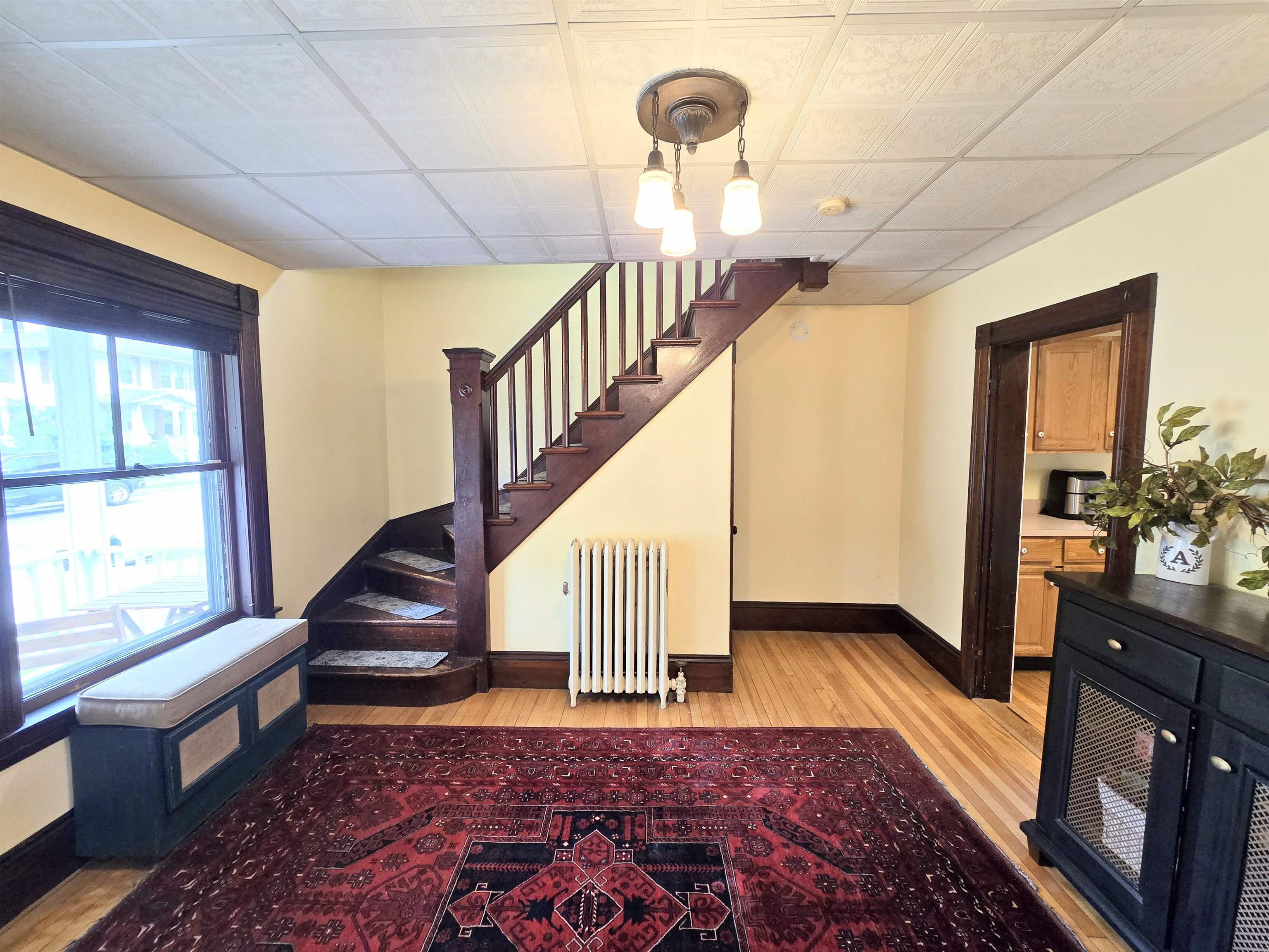 Manchester, New Hampshire 03104, United States, 4 Bedrooms Bedrooms, ,2 BathroomsBathrooms,Residential,Active,135234