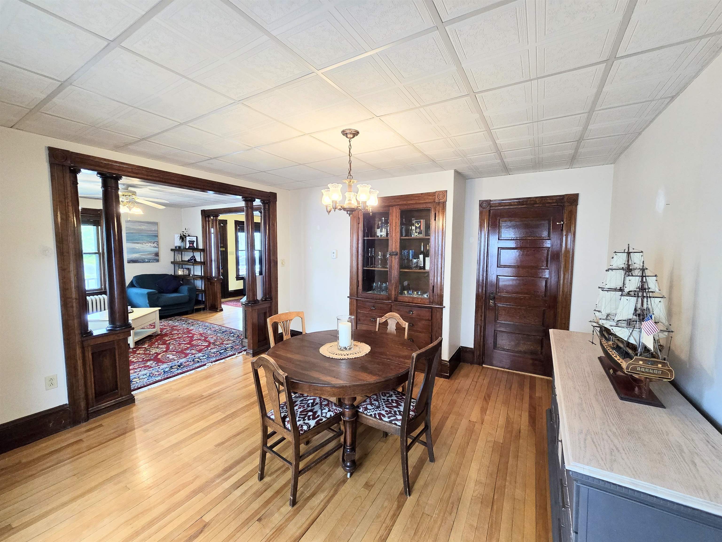 Manchester, New Hampshire 03104, United States, 4 Bedrooms Bedrooms, ,2 BathroomsBathrooms,Residential,Active,135234