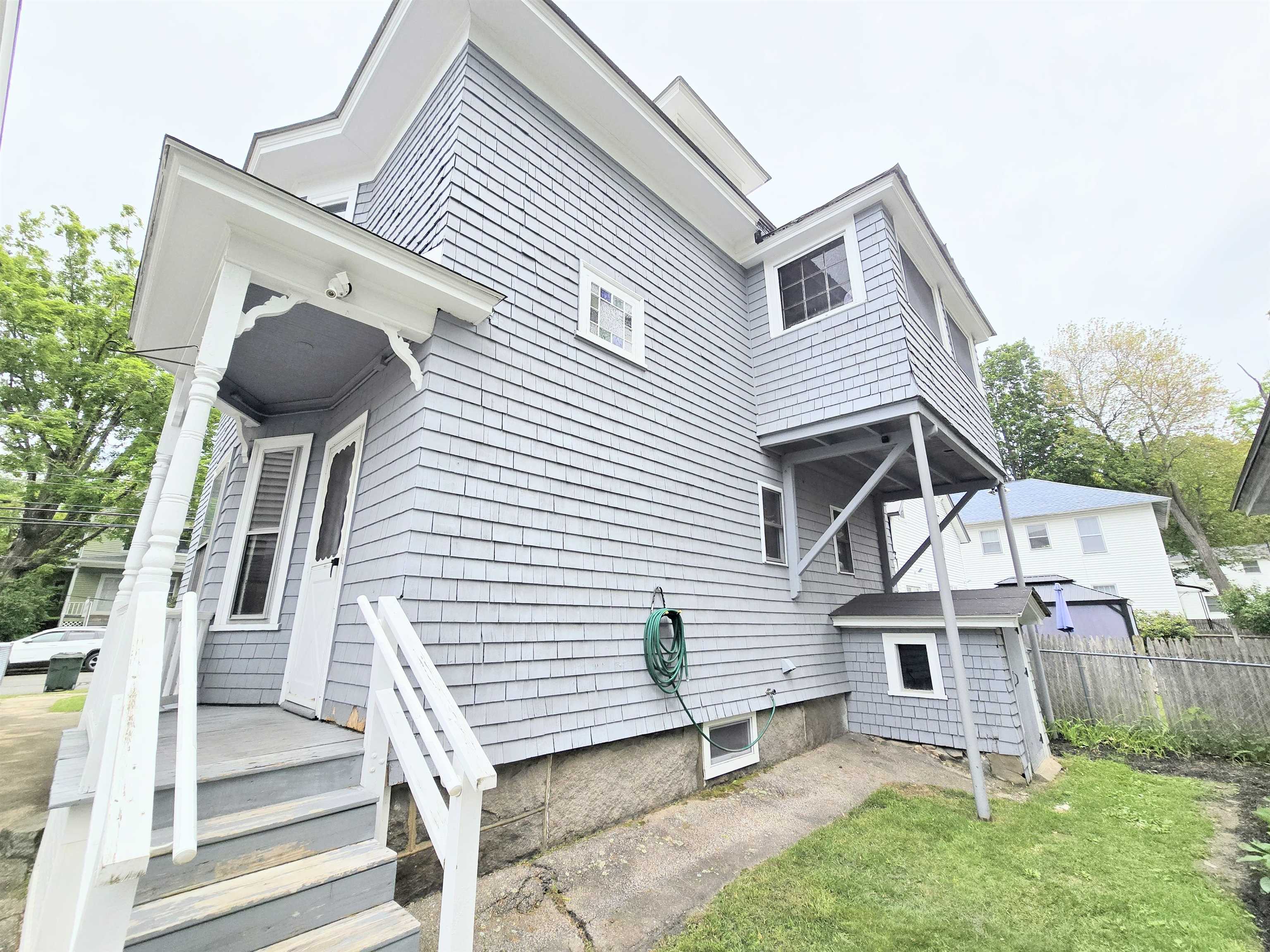 Manchester, New Hampshire 03104, United States, 4 Bedrooms Bedrooms, ,2 BathroomsBathrooms,Residential,Active,135234