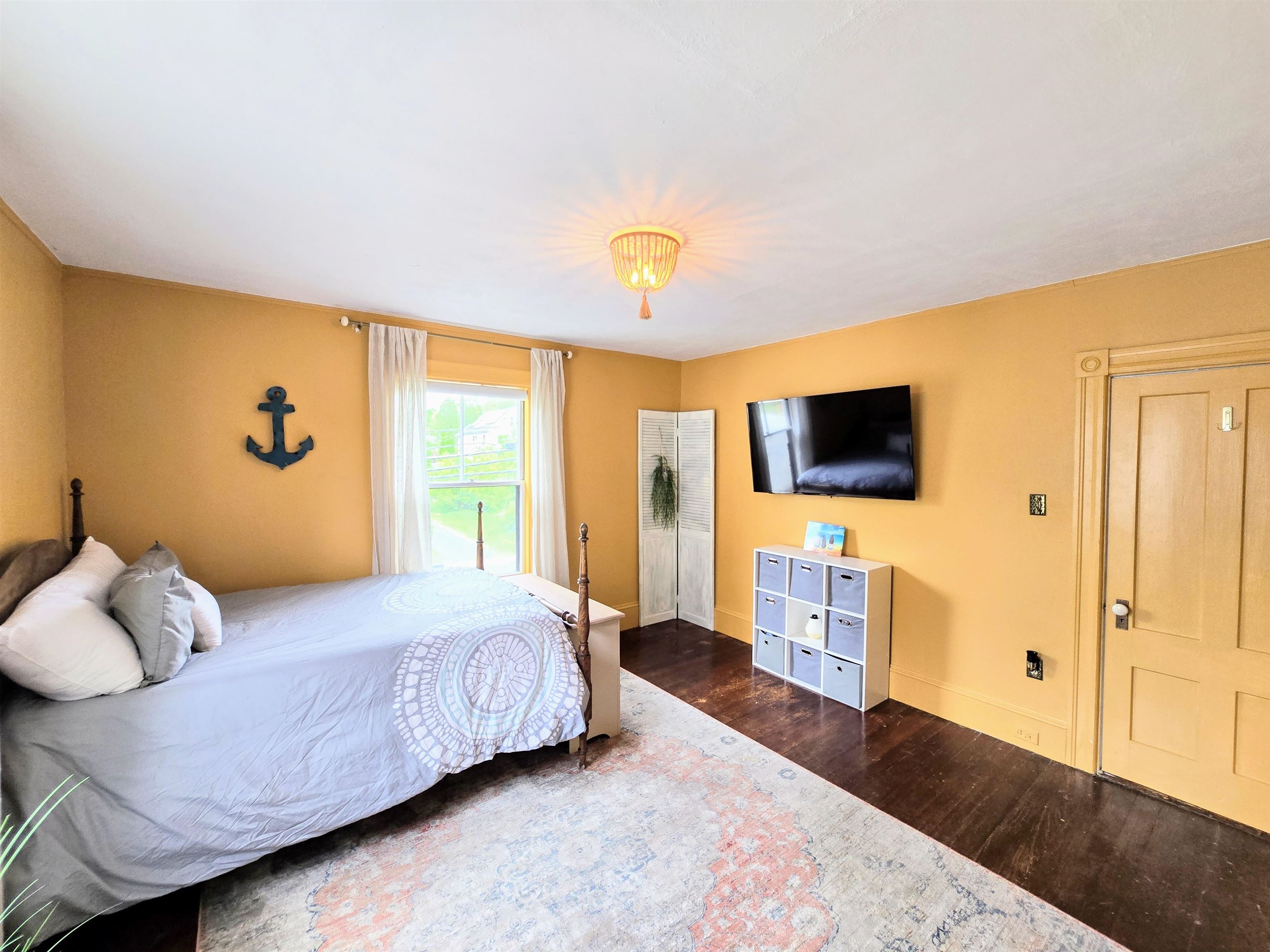 Manchester, New Hampshire 03104, United States, 4 Bedrooms Bedrooms, ,2 BathroomsBathrooms,Residential,Active,135234