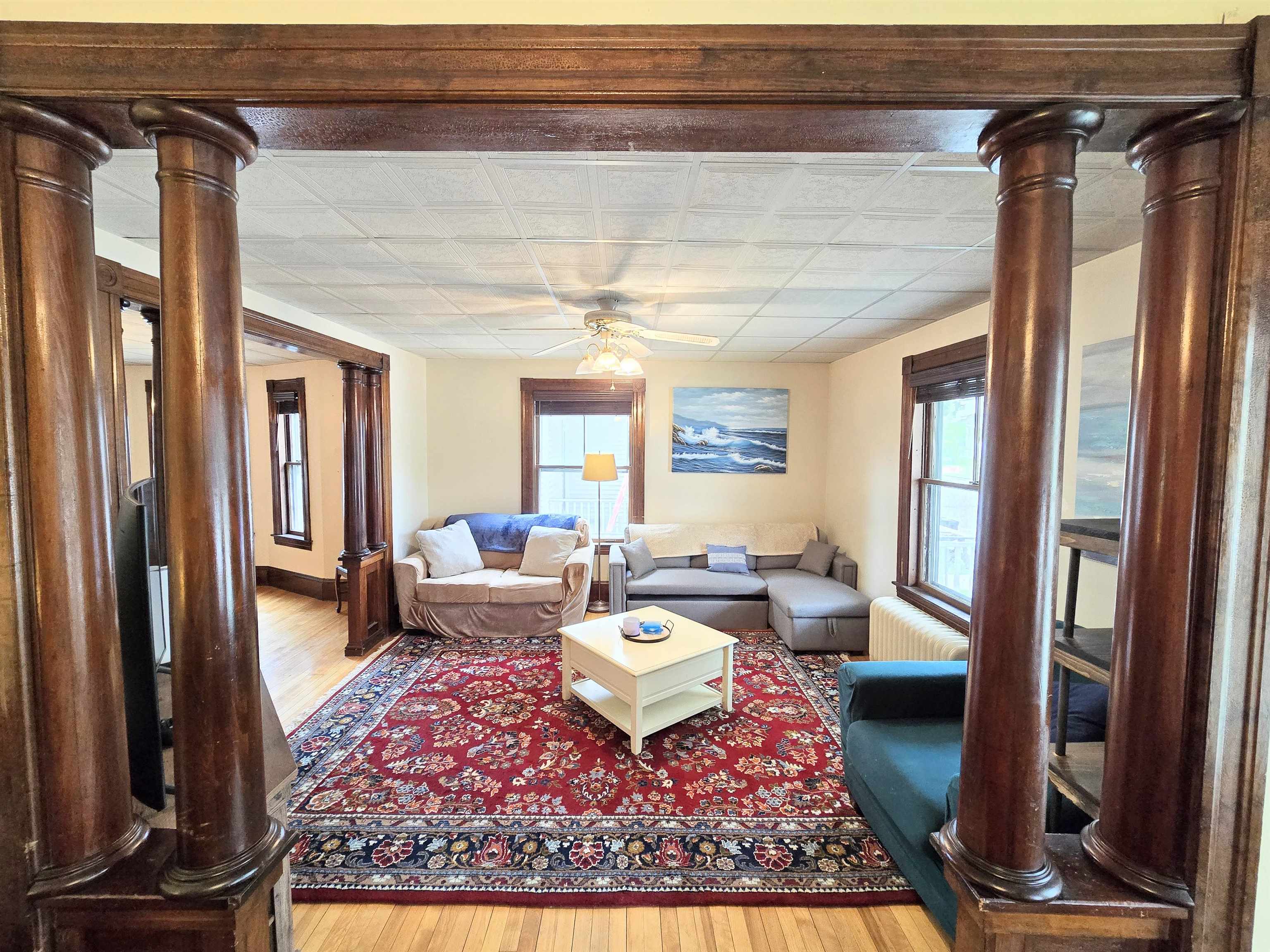 Manchester, New Hampshire 03104, United States, 4 Bedrooms Bedrooms, ,2 BathroomsBathrooms,Residential,Active,135234