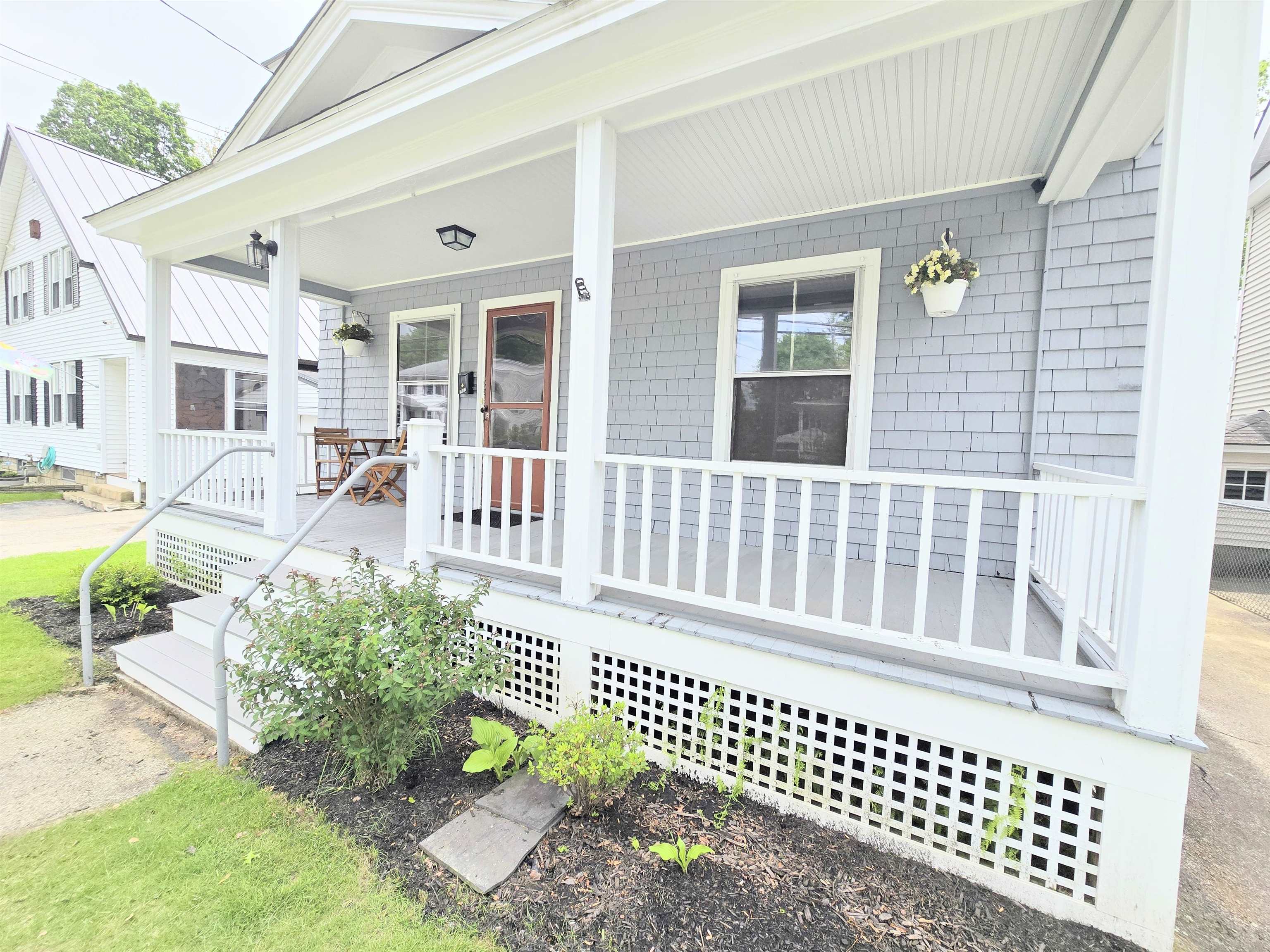 Manchester, New Hampshire 03104, United States, 4 Bedrooms Bedrooms, ,2 BathroomsBathrooms,Residential,Active,135234