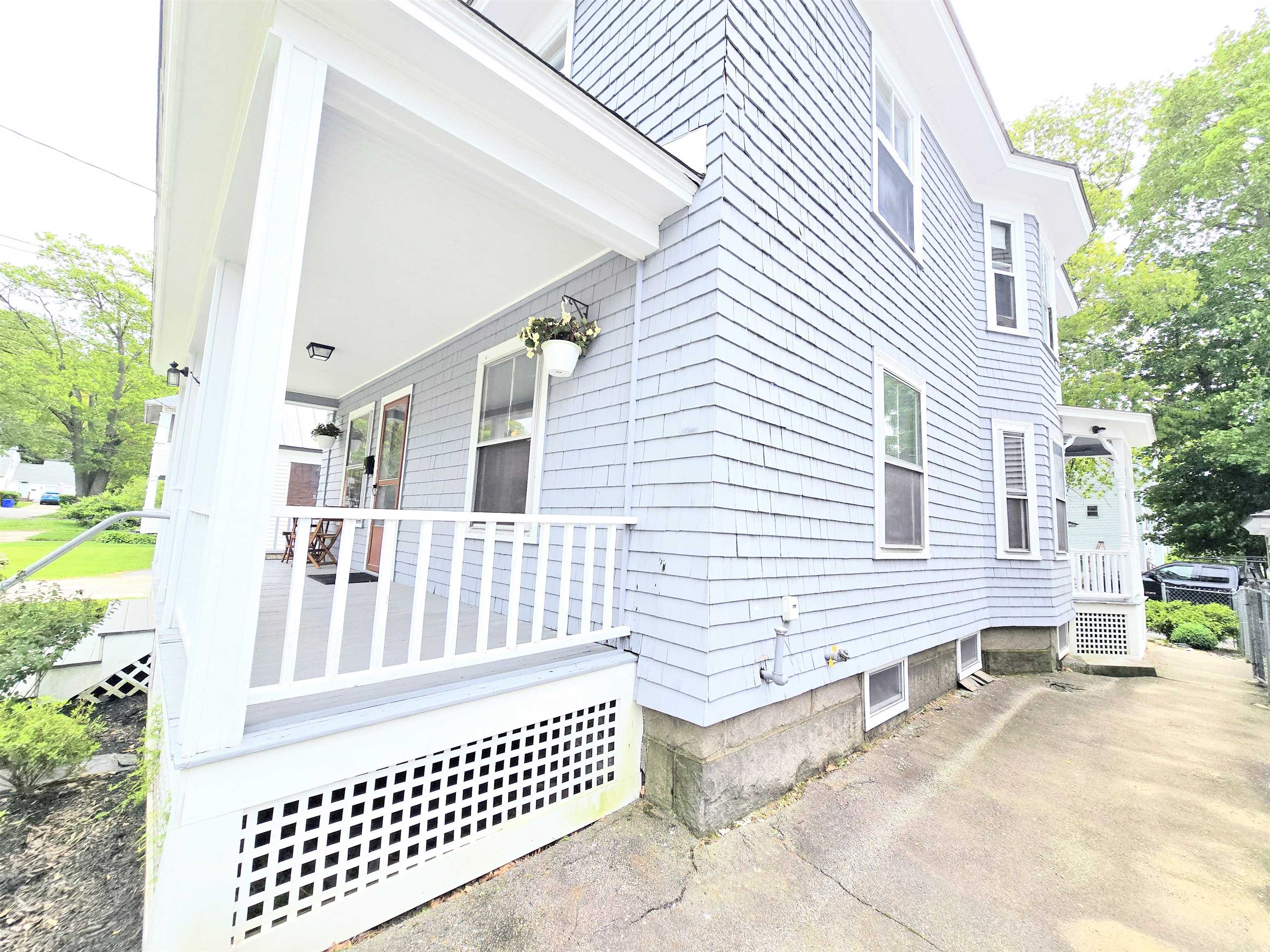 Manchester, New Hampshire 03104, United States, 4 Bedrooms Bedrooms, ,2 BathroomsBathrooms,Residential,Active,135234