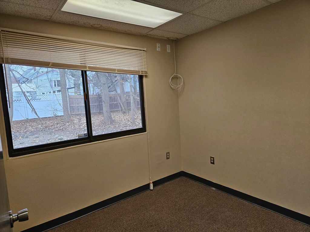 Photo of 395 Birch Street #3D, Derry, NH 03038 (MLS # 5032679)