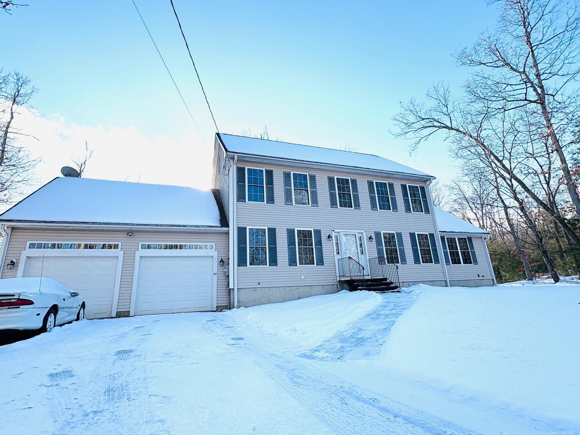 Raymond, New Hampshire 03077, United States, 3 Bedrooms Bedrooms, ,3 BathroomsBathrooms,Residential,Pending,9307