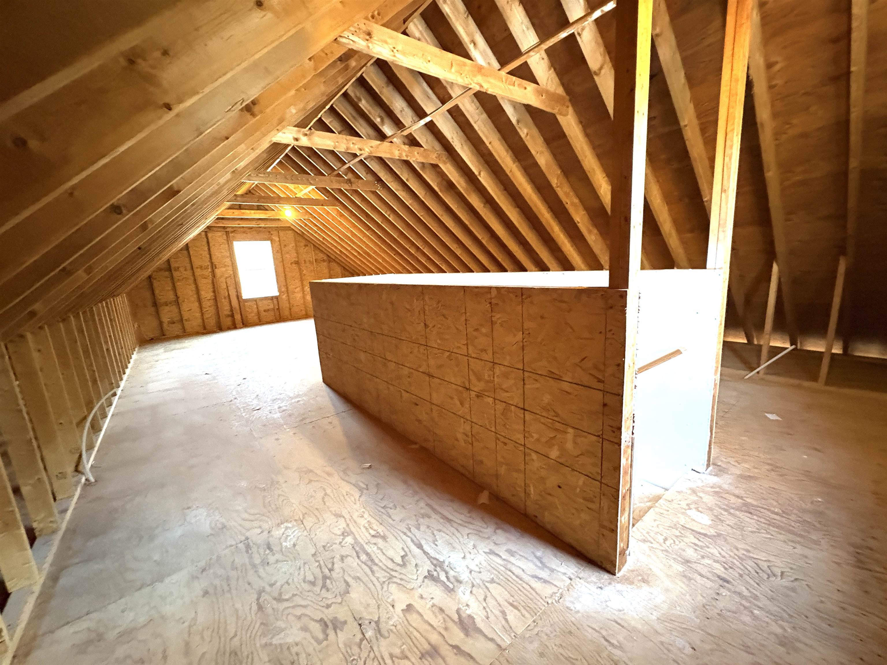 Raymond, New Hampshire 03077, United States, 3 Bedrooms Bedrooms, ,3 BathroomsBathrooms,Residential,Pending,9307