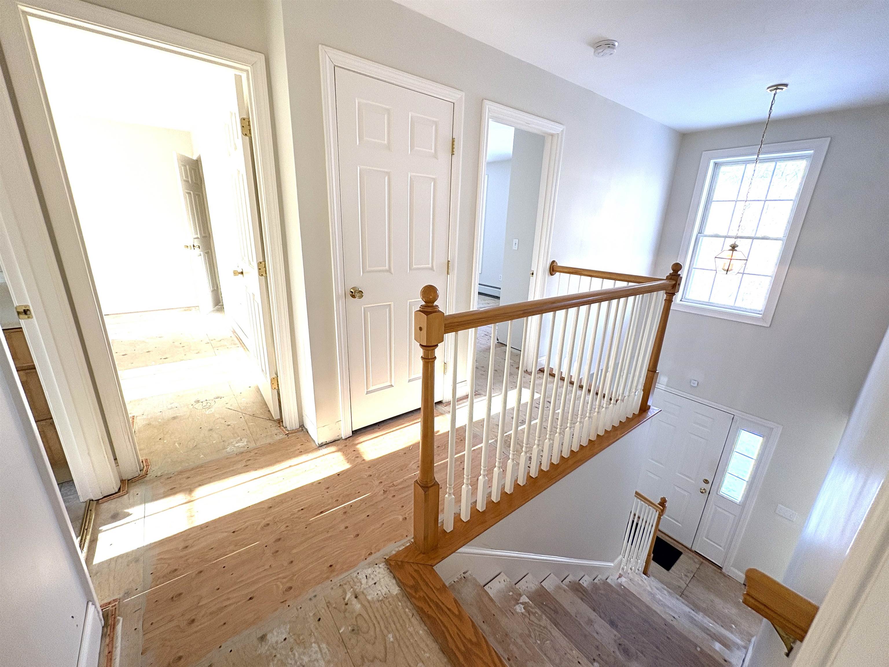 Raymond, New Hampshire 03077, United States, 3 Bedrooms Bedrooms, ,3 BathroomsBathrooms,Residential,Pending,9307