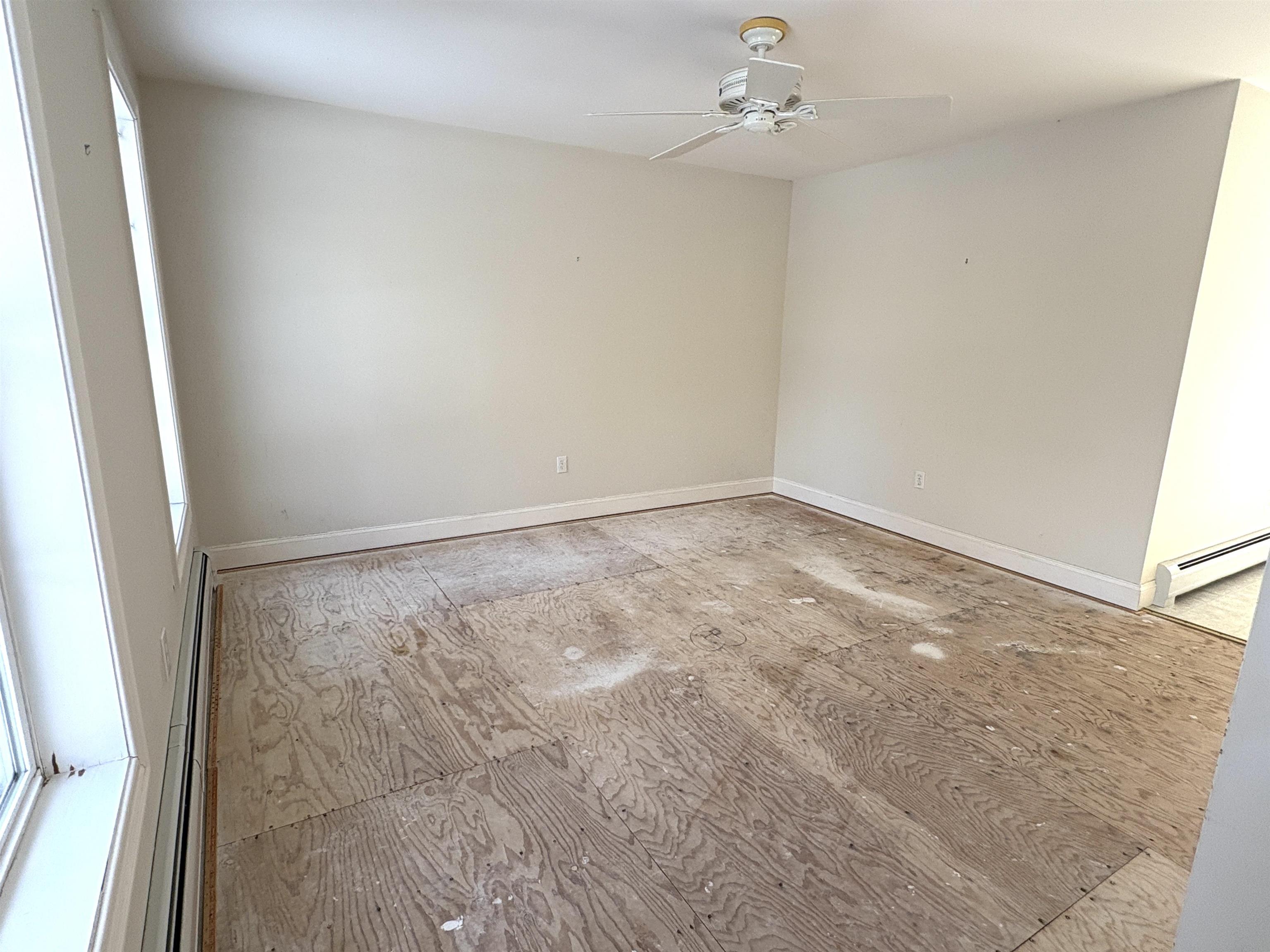 Raymond, New Hampshire 03077, United States, 3 Bedrooms Bedrooms, ,3 BathroomsBathrooms,Residential,Pending,9307