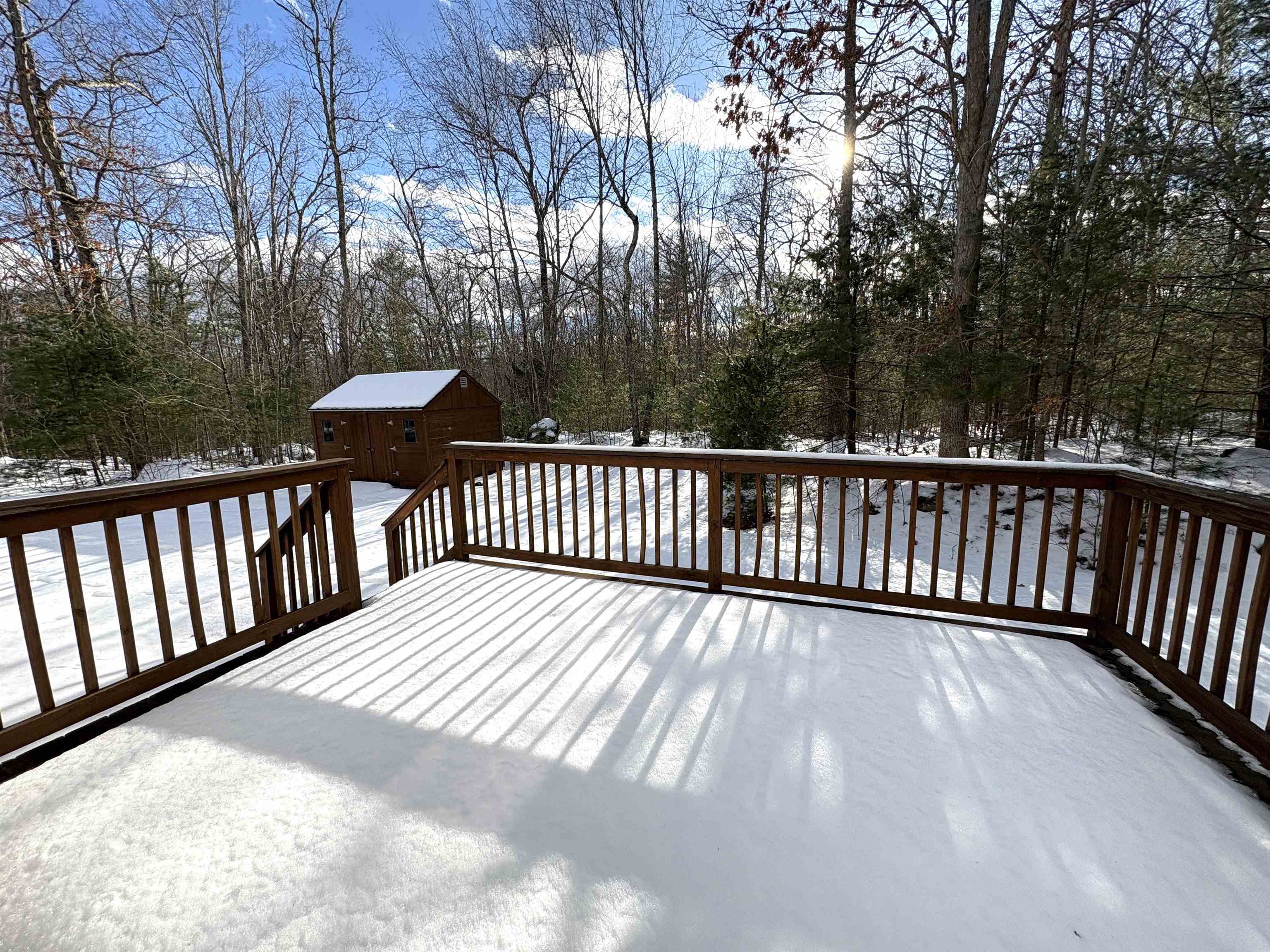 Raymond, New Hampshire 03077, United States, 3 Bedrooms Bedrooms, ,3 BathroomsBathrooms,Residential,Pending,9307