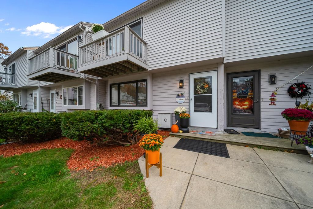 Photo of 69 Birch Glen Drive #2, Bennington, NH 03442 (MLS # 5068617)