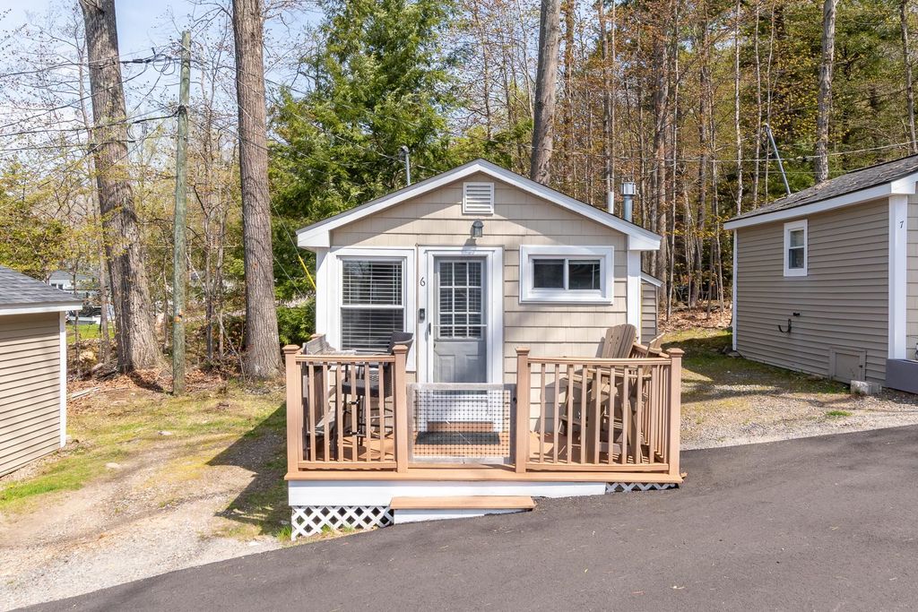 Photo of 277 Weirs Boulevard #6, Laconia, NH 03246 (MLS # 5088276)