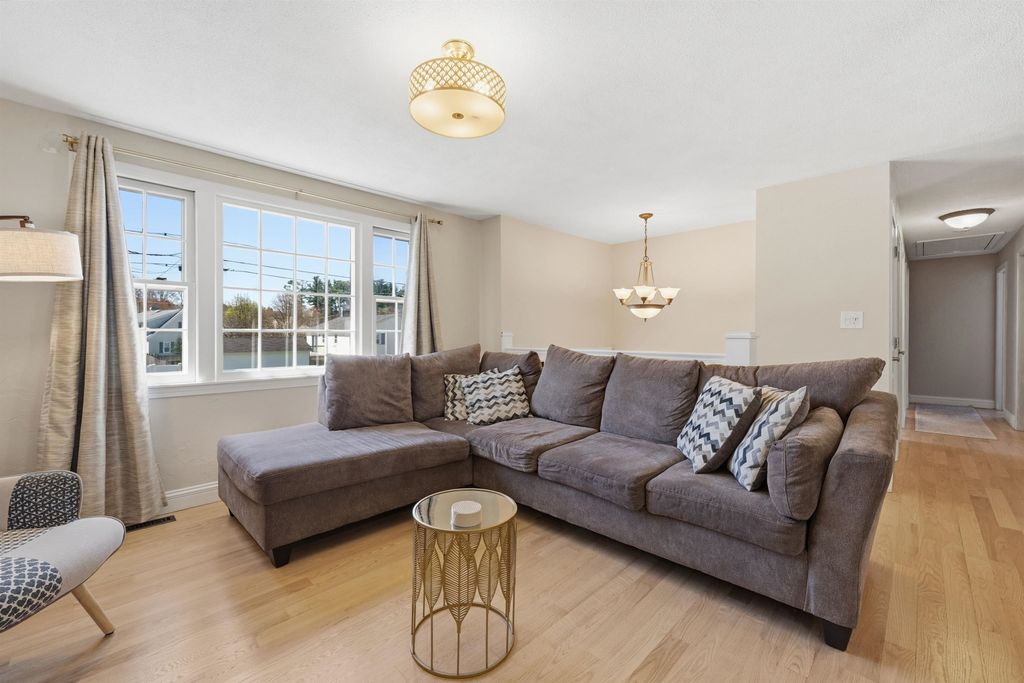 Photo of 4 Percheron Circle, Nashua, NH 03062 (MLS # 5086048)