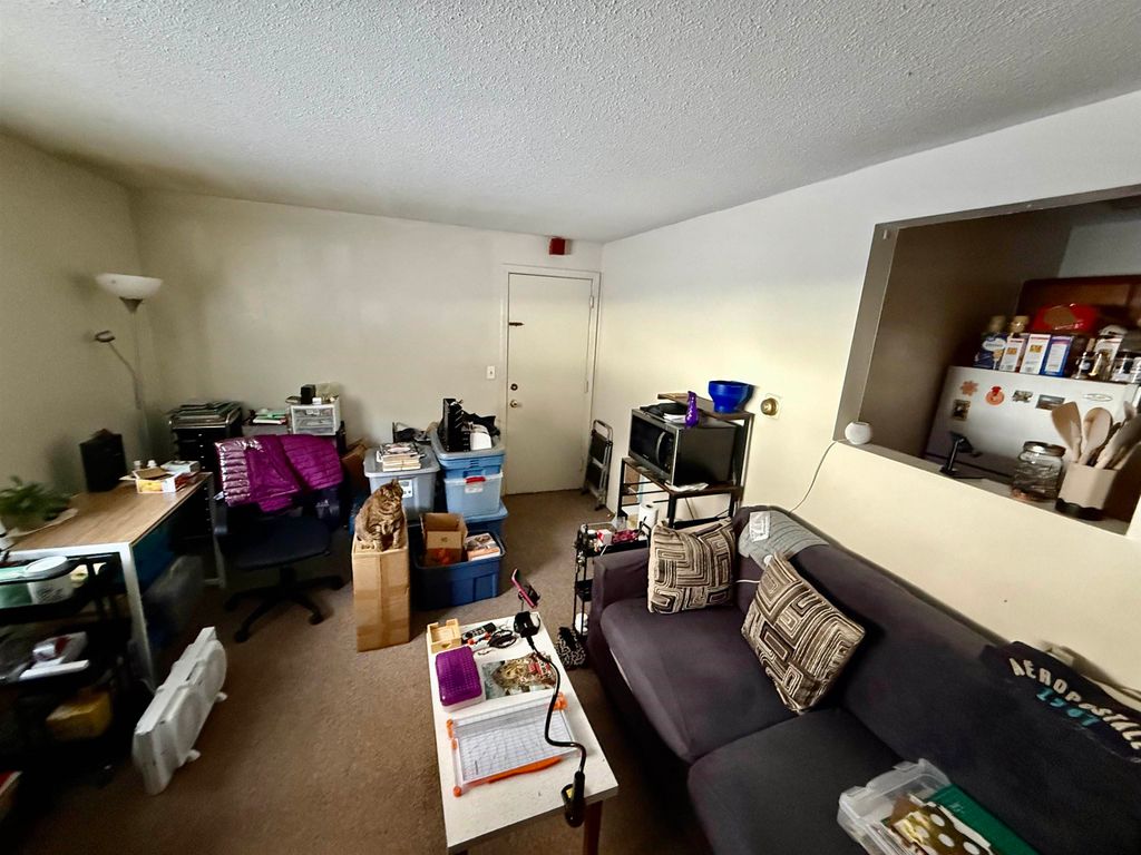 Photo of 112 ENGLISH VILLAGE Road #104, Manchester, NH 03102 (MLS # 5071633)