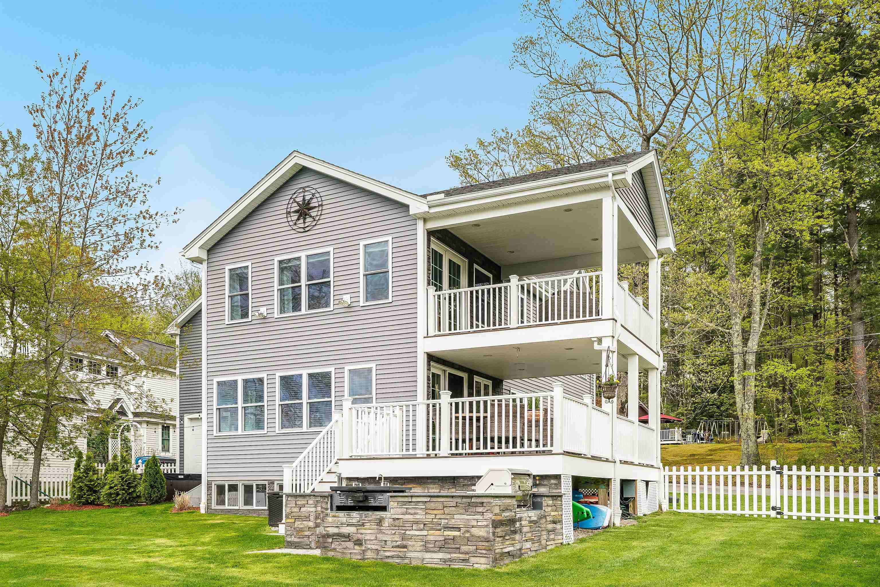 2 Coles Grove Road