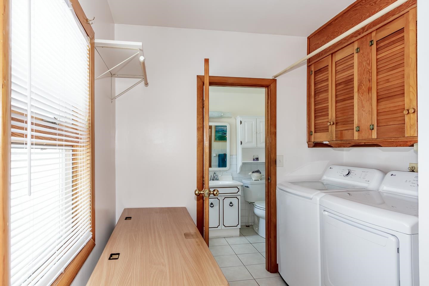 Londonderry, New Hampshire 03053, United States, 3 Bedrooms Bedrooms, ,2 BathroomsBathrooms,Residential,Active,166881