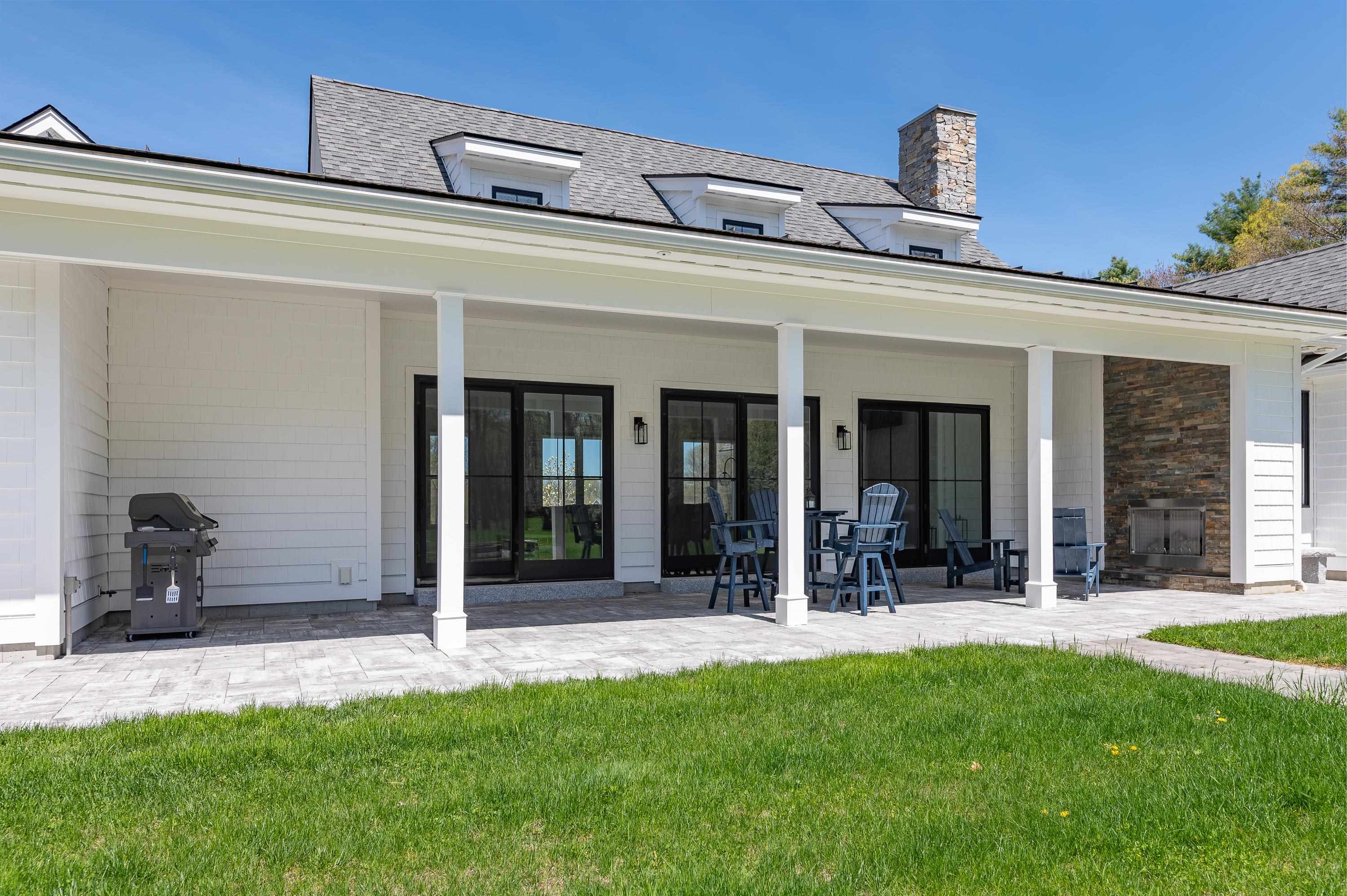 153 Fox Point Road