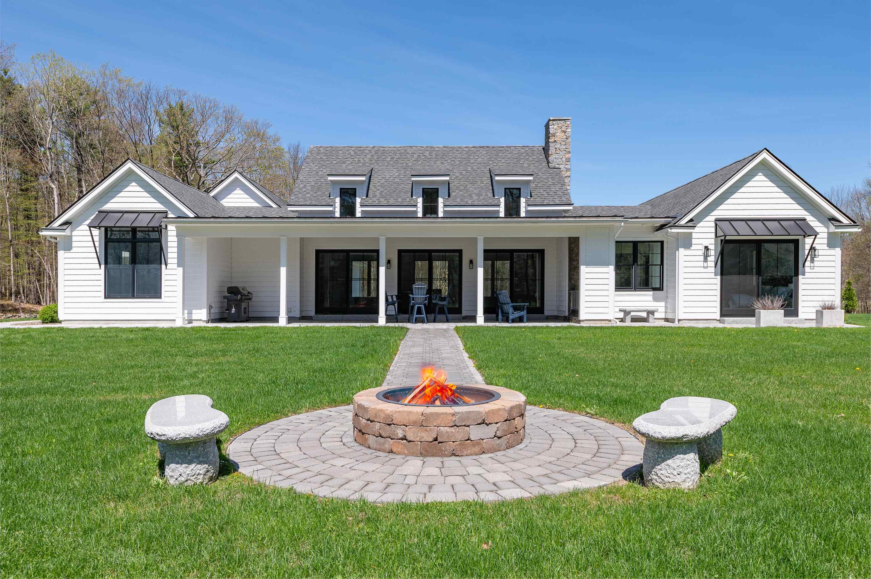 153 Fox Point Road