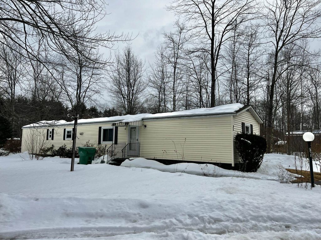 Photo of 35 Brownstone Lane, Rochester, NH 03867 (MLS # 5078317)