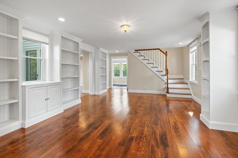 Photo of 1043 Main Street, Sunapee, NH 03751 (MLS # 5048619)