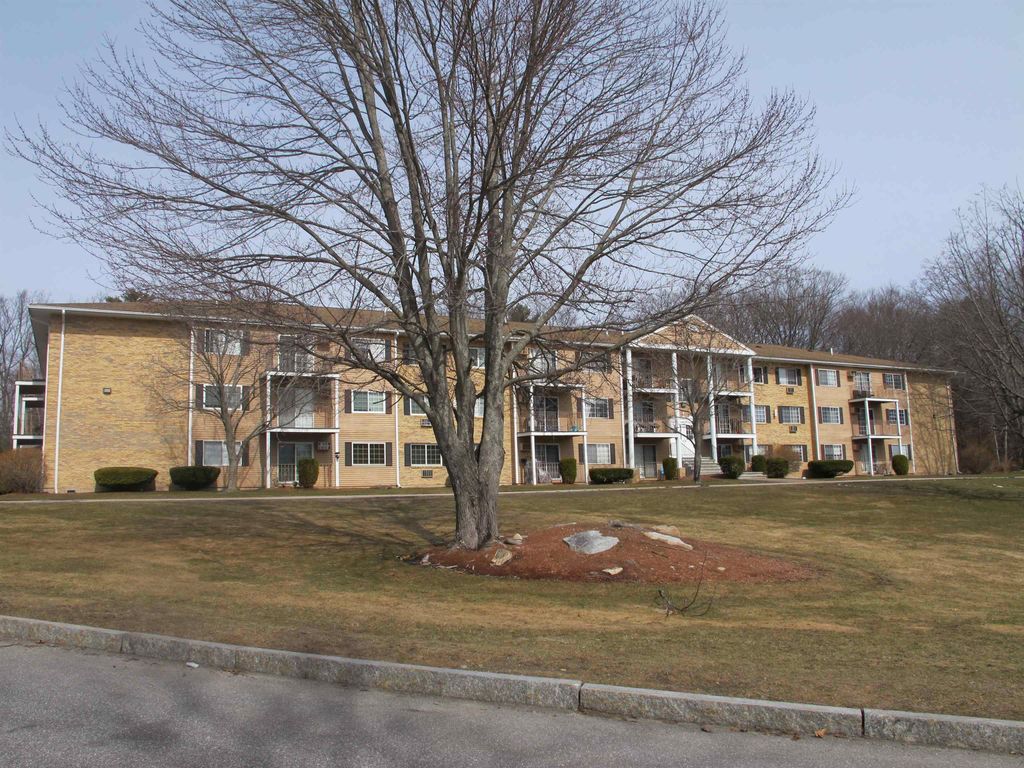 Photo of 377 Huse Road #25, Manchester, NH 03103 (MLS # 5079287)