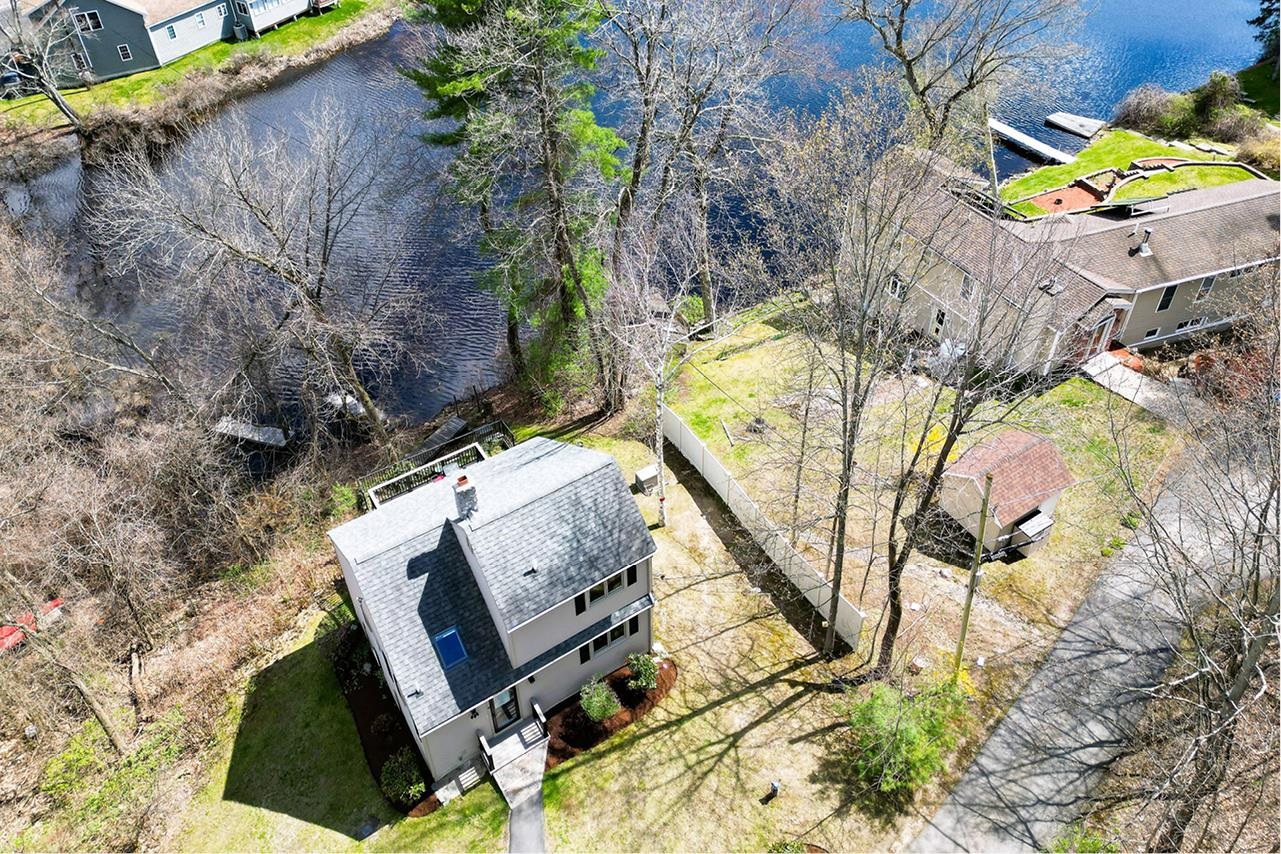 19 Waterfront Way