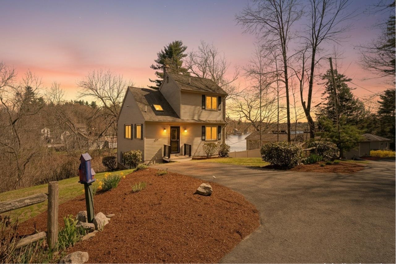 19 Waterfront Way