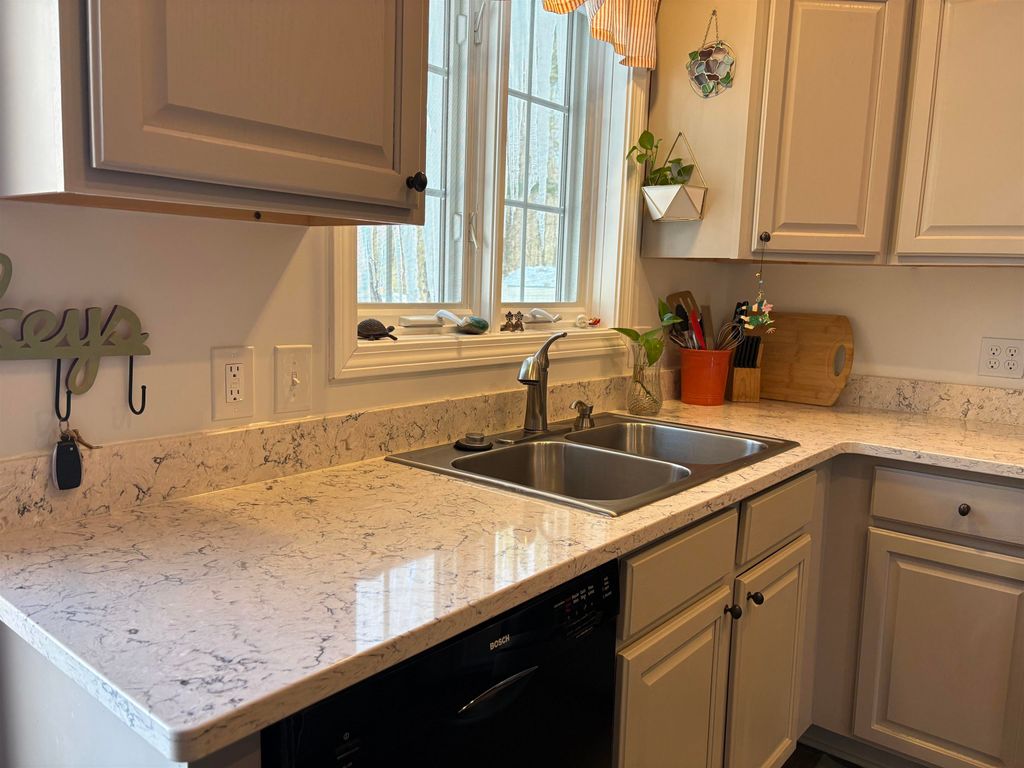 Photo of 47 Bog Road #G2, Concord, NH 03303 (MLS # 5077241)