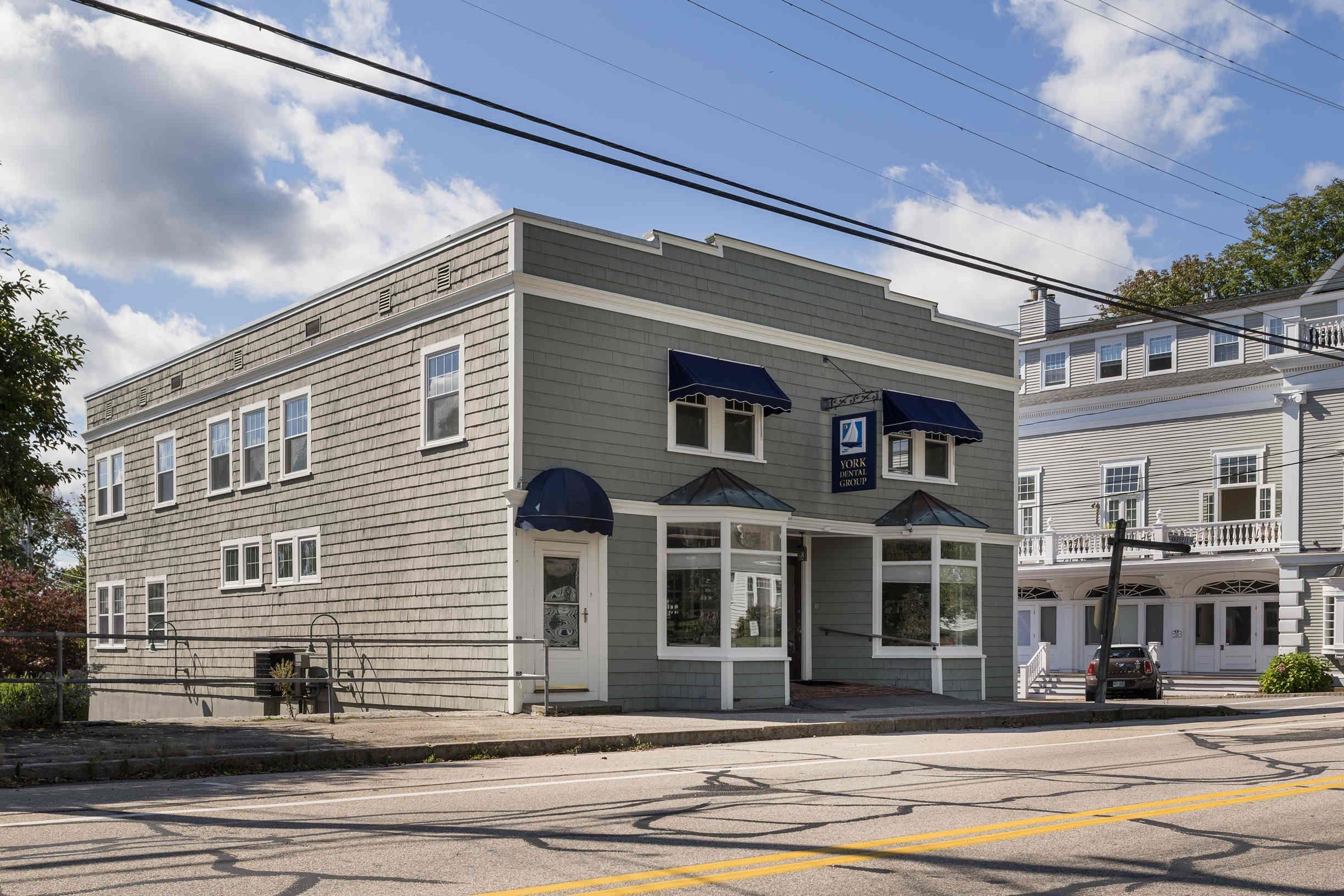 435 York Street