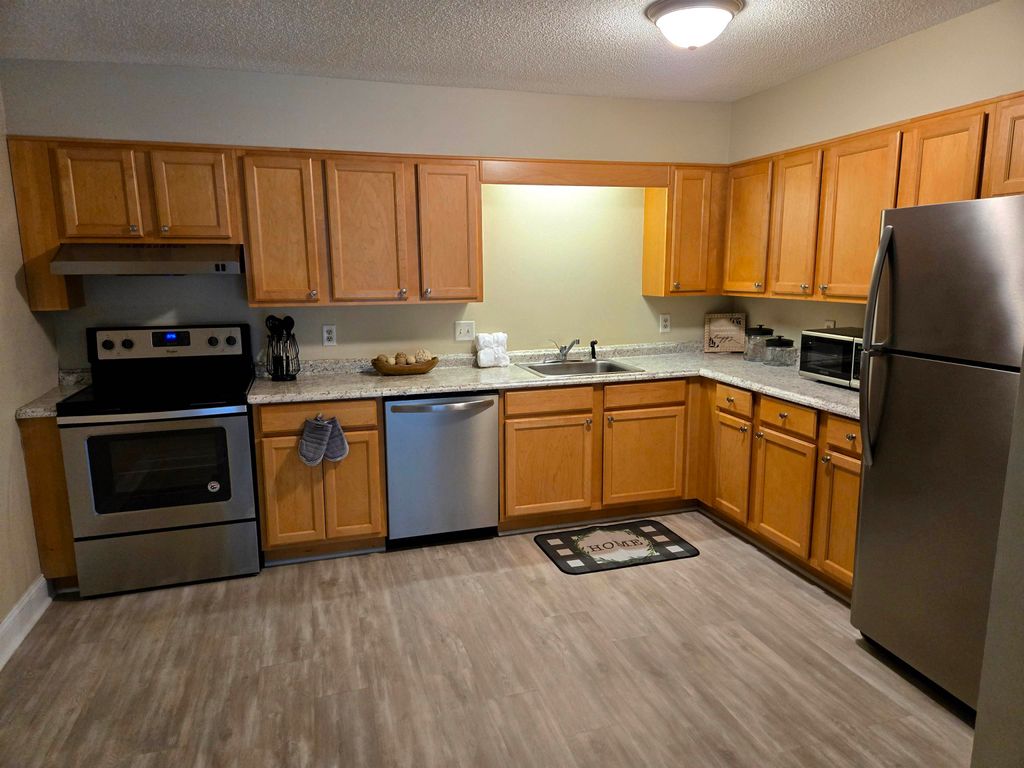 Photo of 3 Autumn Leaf Drive #14, Nashua, NH 03060 (MLS # 5074187)