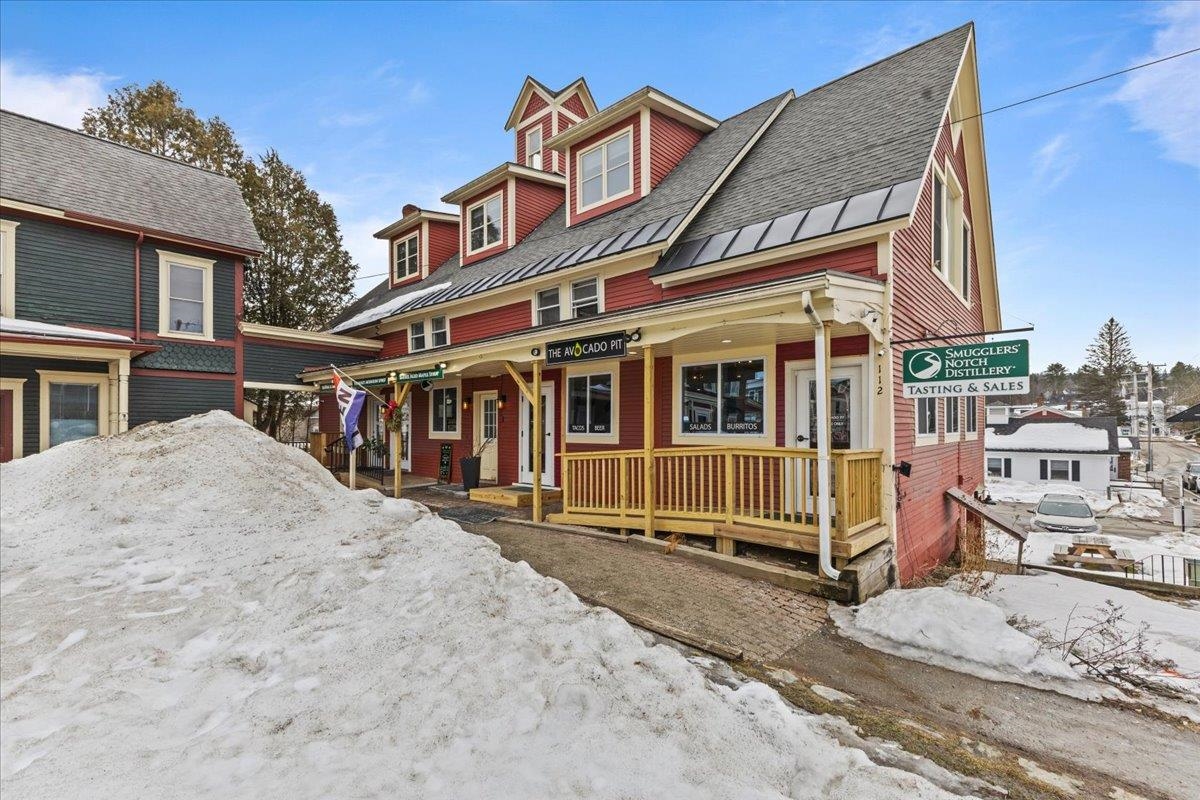 112 Main Street 7
