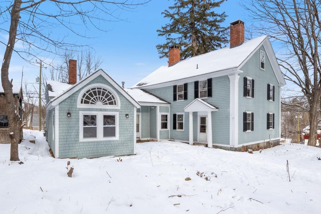 Photo of 10 Chance Pond Road, Franklin, NH 03235 (MLS # 5074742)