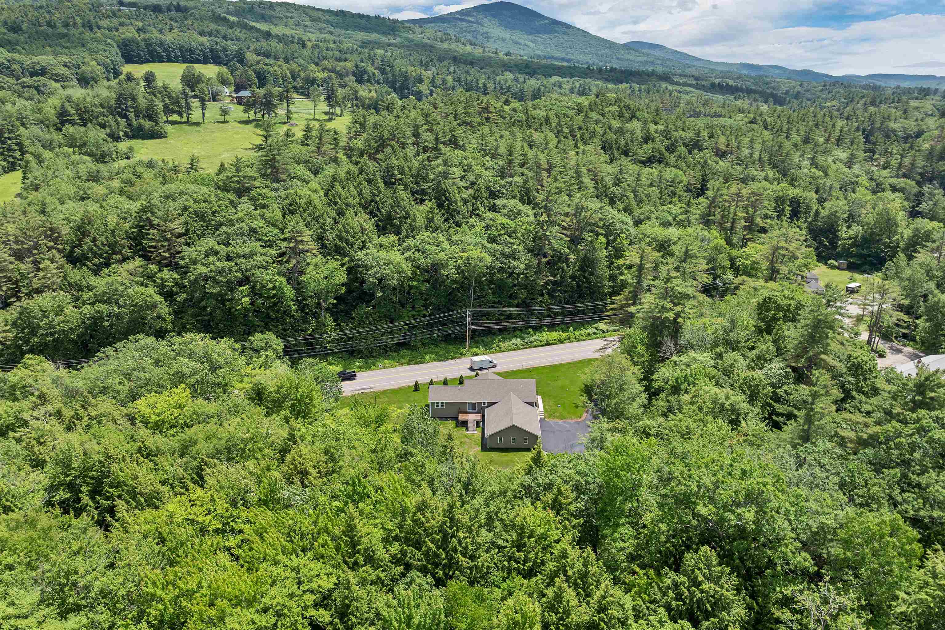 Gilford, New Hampshire 03249, United States, 3 Bedrooms Bedrooms, ,3 BathroomsBathrooms,Residential,Active,155291