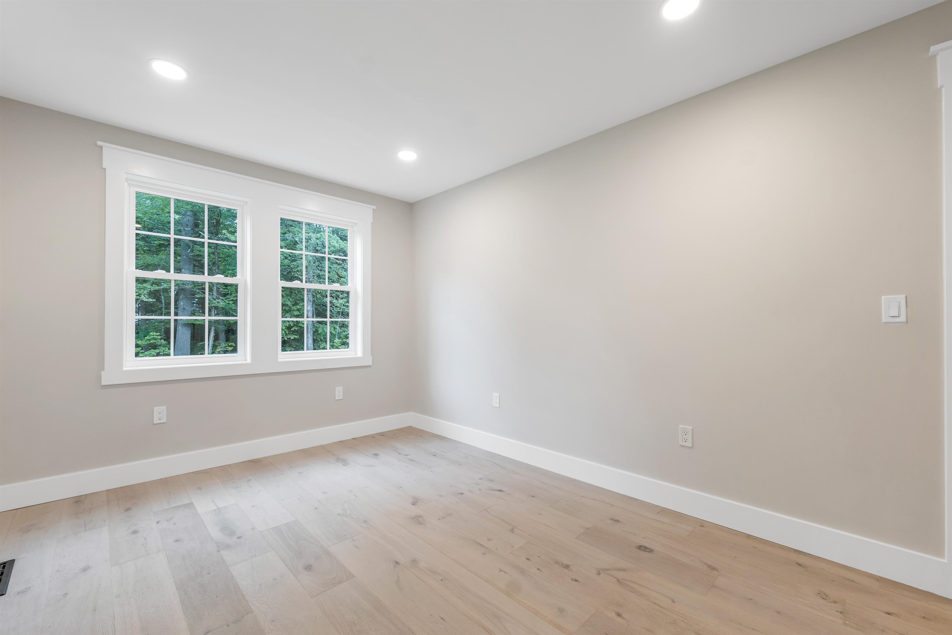 Gilford, New Hampshire 03249, United States, 3 Bedrooms Bedrooms, ,3 BathroomsBathrooms,Residential,Active,155291