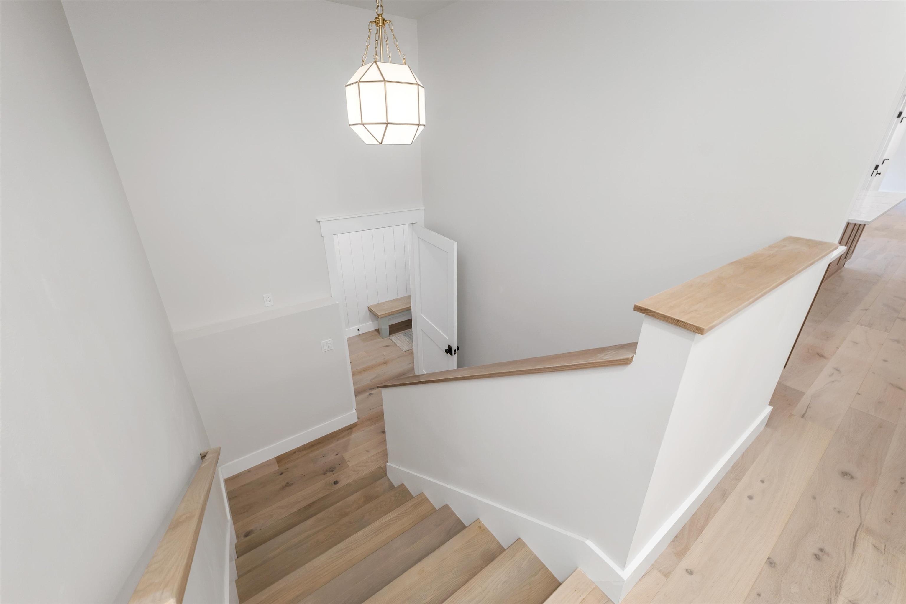 Gilford, New Hampshire 03249, United States, 3 Bedrooms Bedrooms, ,3 BathroomsBathrooms,Residential,Active,155291