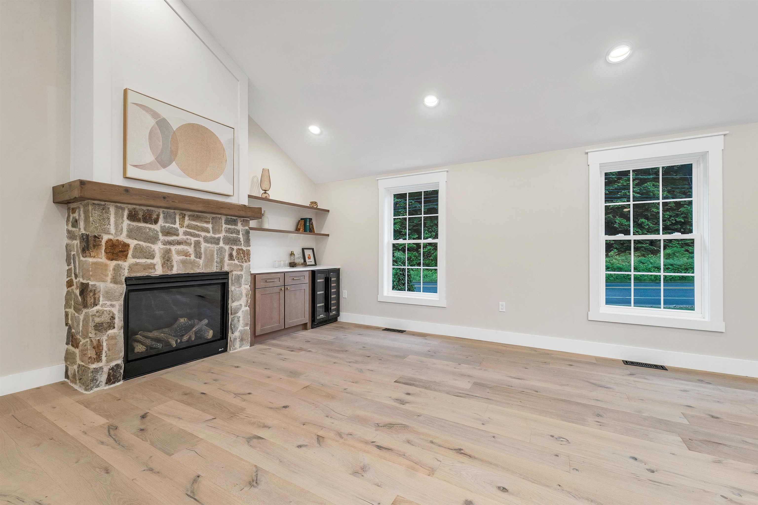 Gilford, New Hampshire 03249, United States, 3 Bedrooms Bedrooms, ,3 BathroomsBathrooms,Residential,Active,155291