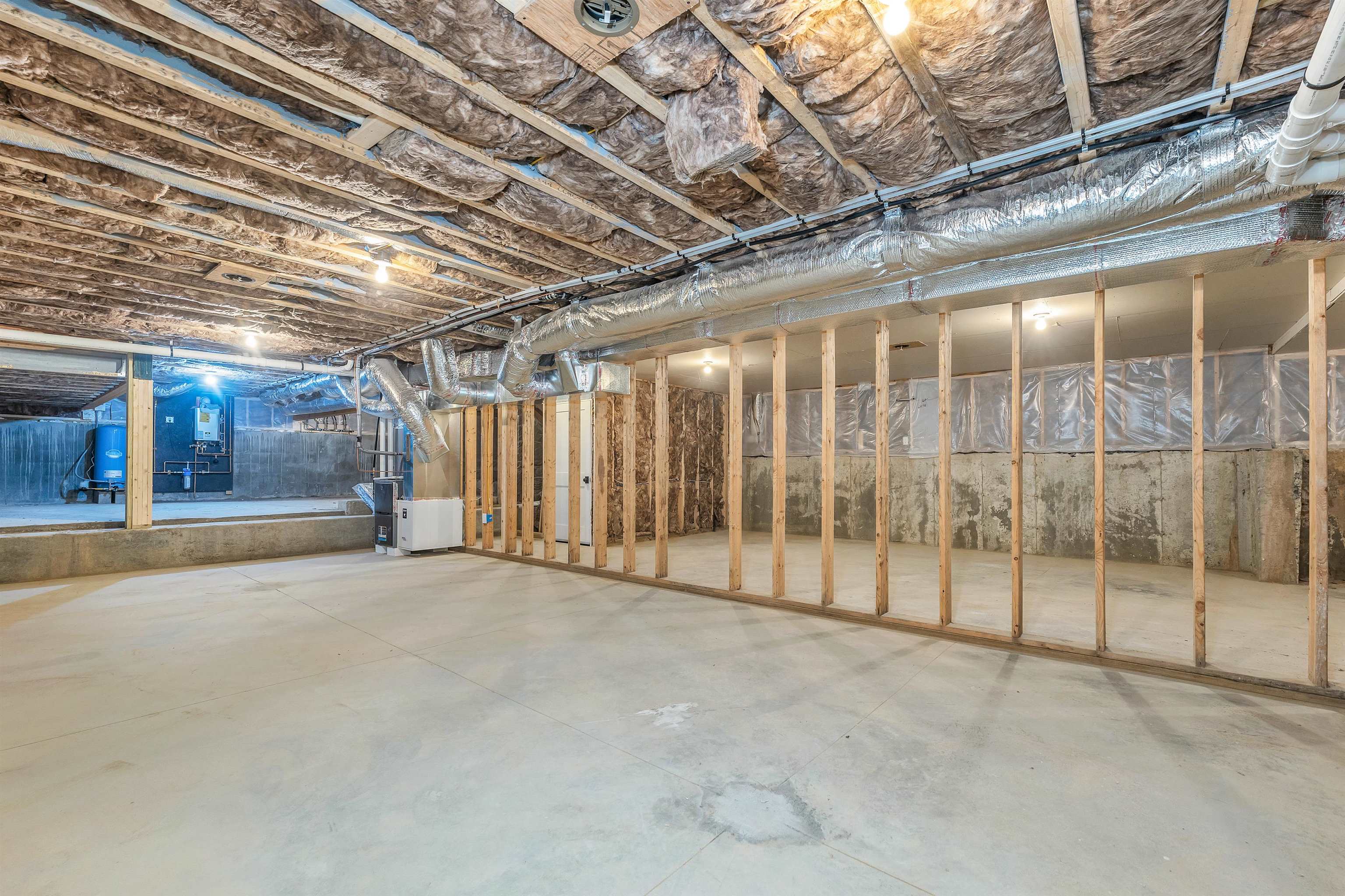 Gilford, New Hampshire 03249, United States, 3 Bedrooms Bedrooms, ,3 BathroomsBathrooms,Residential,Active,155291