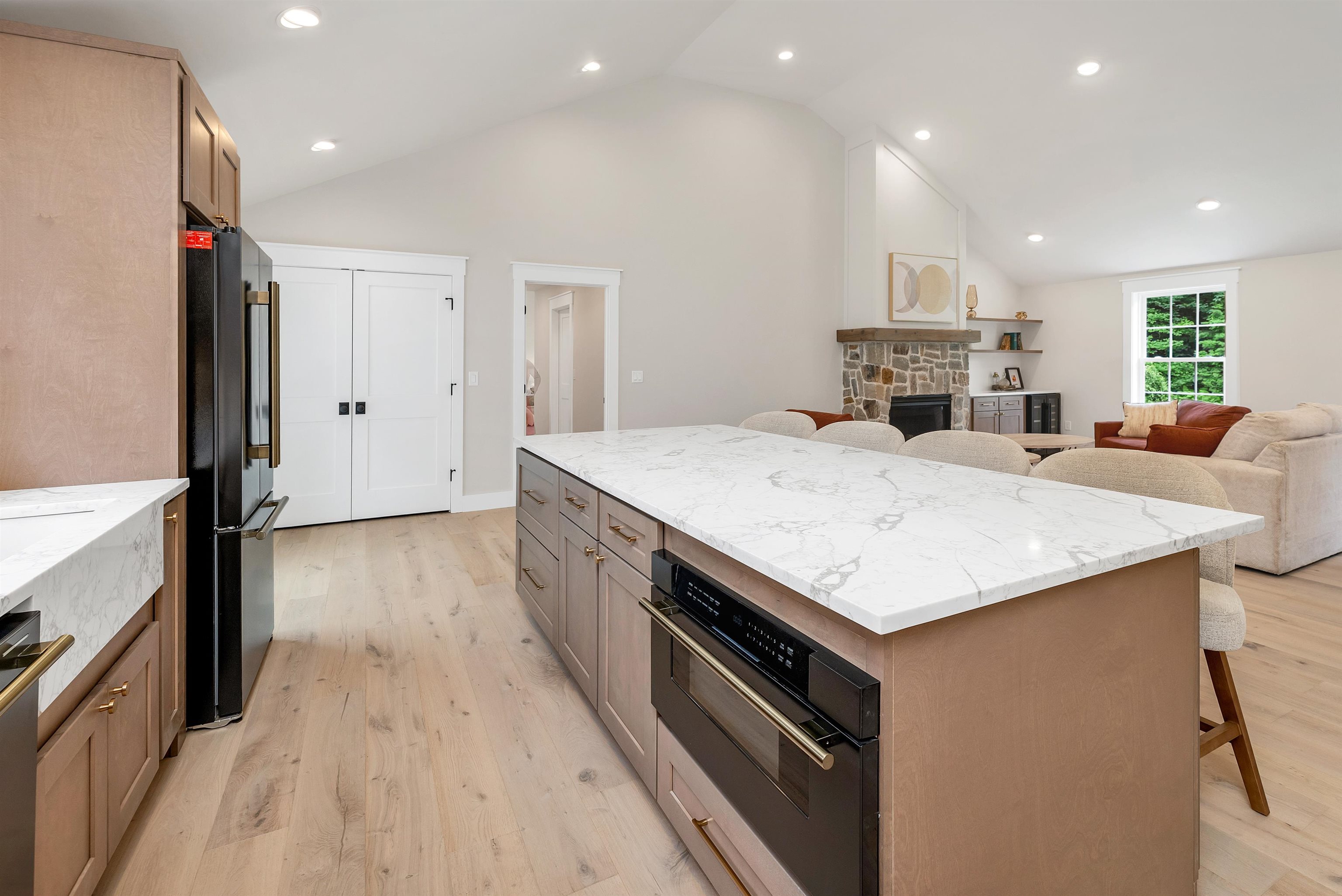 Gilford, New Hampshire 03249, United States, 3 Bedrooms Bedrooms, ,3 BathroomsBathrooms,Residential,Active,155291