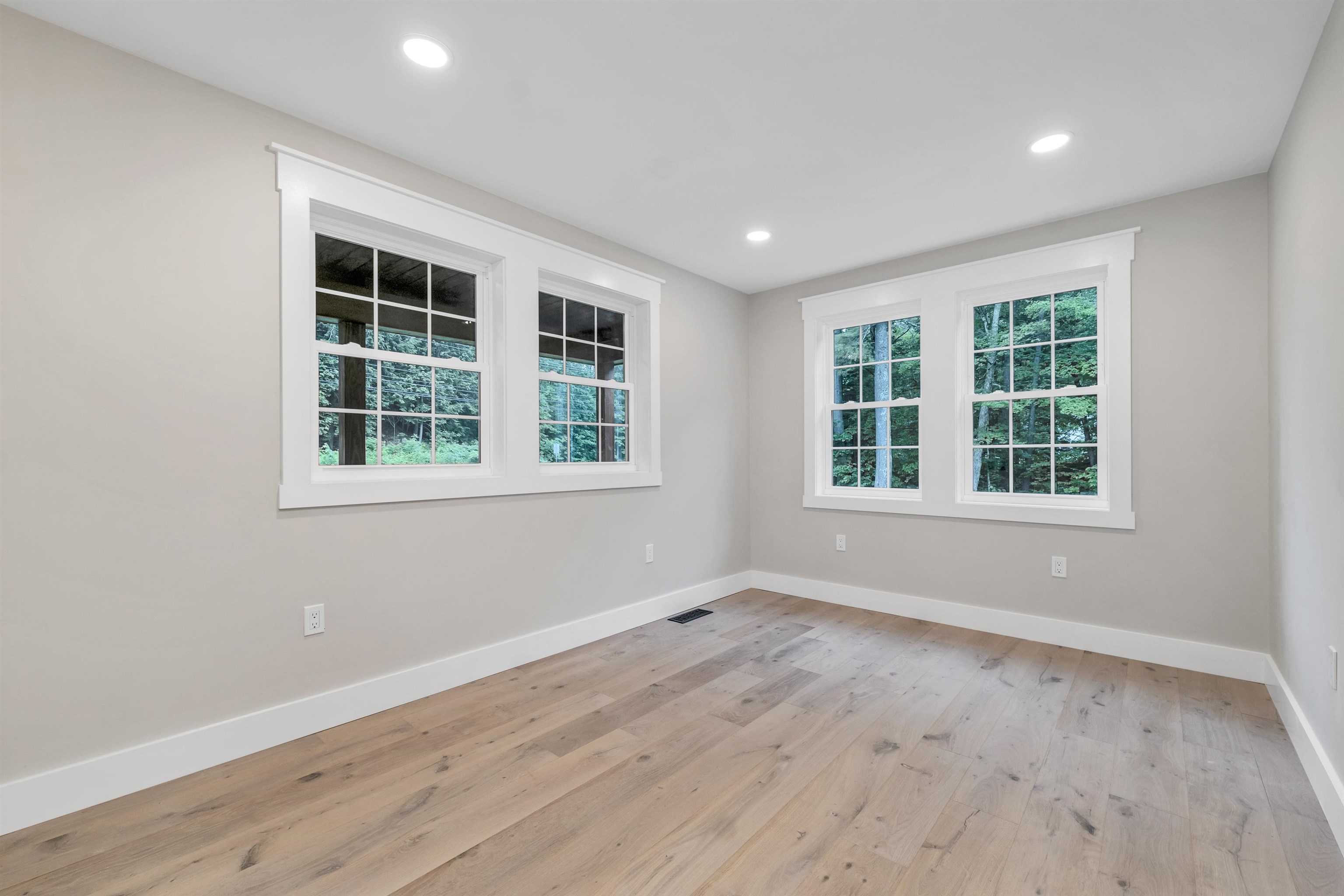 Gilford, New Hampshire 03249, United States, 3 Bedrooms Bedrooms, ,3 BathroomsBathrooms,Residential,Active,155291