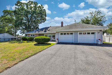 13 Irving Street Salem NH 03079