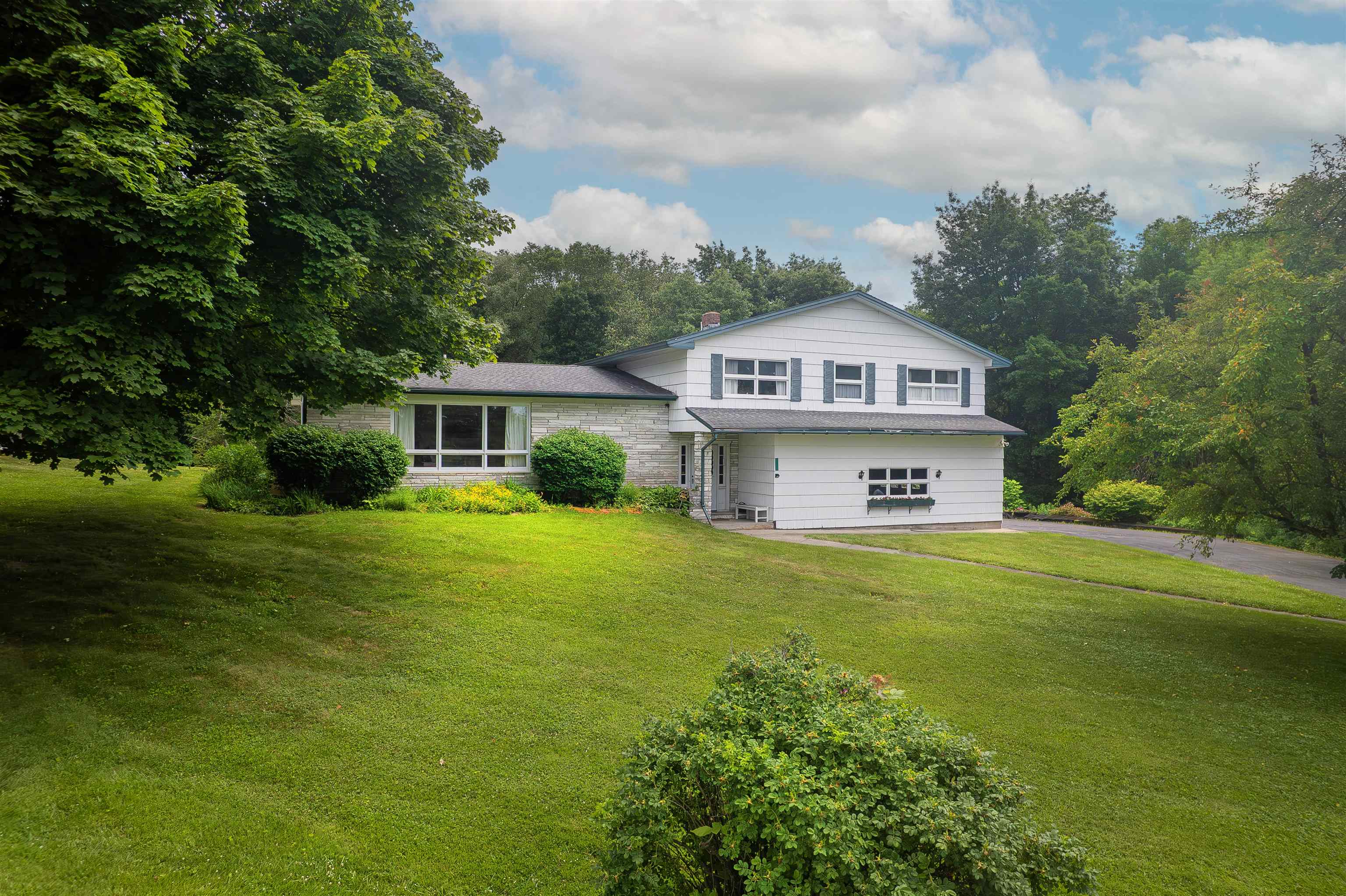 200 Crystal Heights