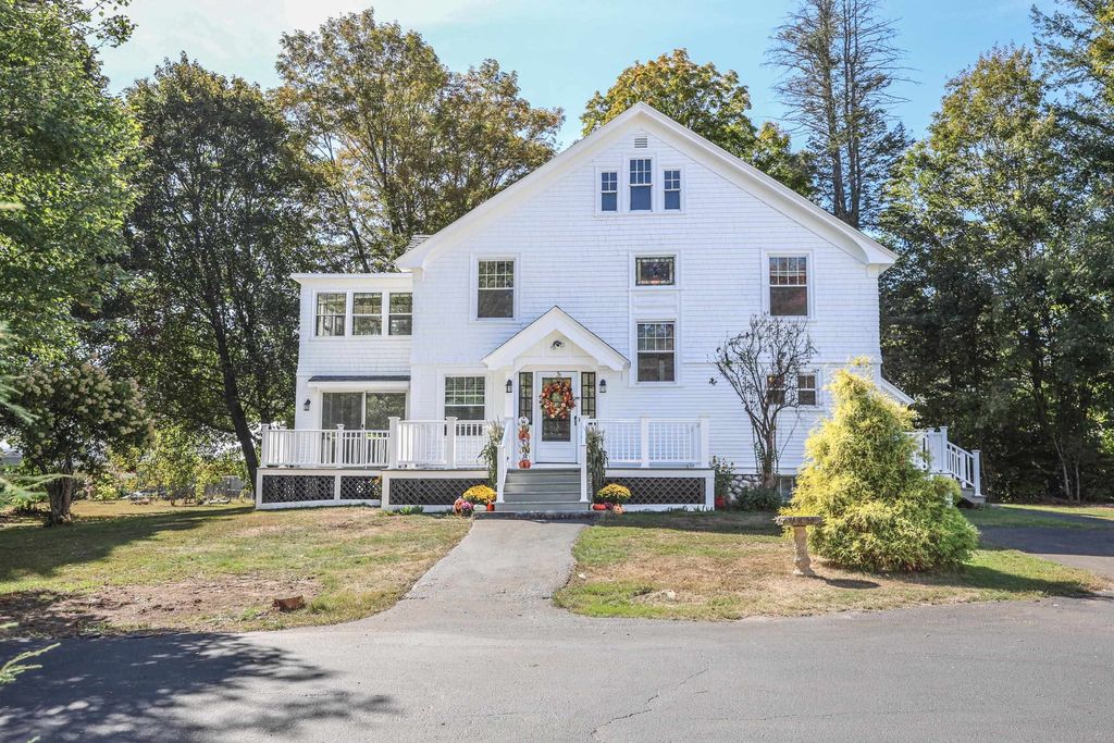 Photo of 224 Pembroke Street, Pembroke, NH 03275 (MLS # 5062930)