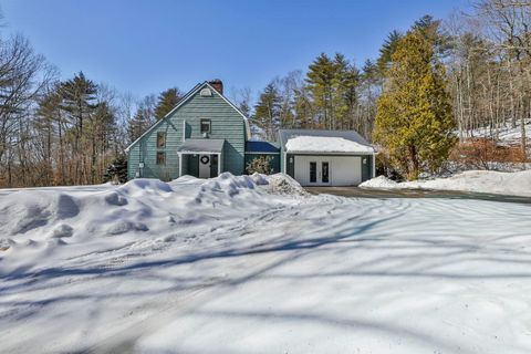 Photo of 210 Range Road, Windham, NH 03087 (MLS # 5078368)