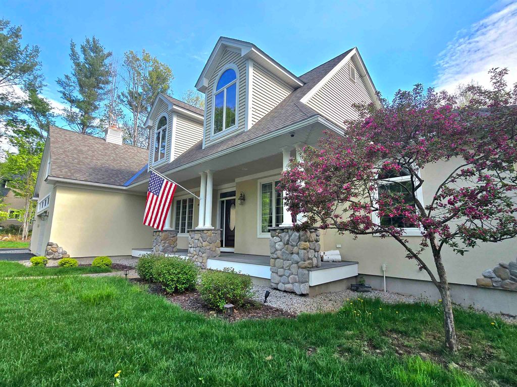 Photo of 2212 Moat Lane, Hales Location, NH 03860 (MLS # 5085442)