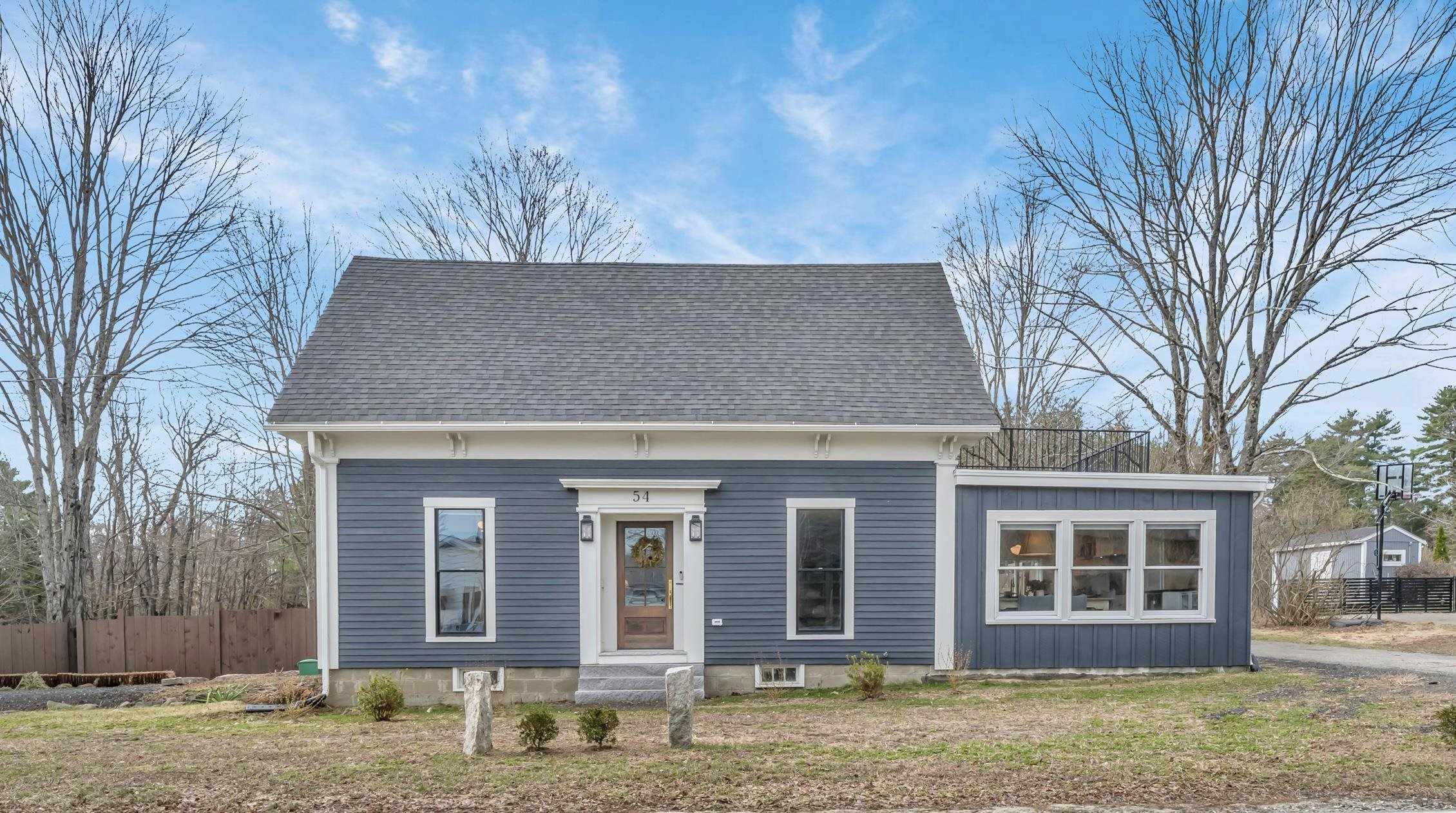 54 Middle Road