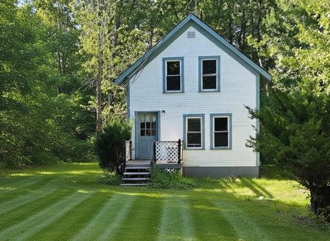 25 Huckins Street Ossipee NH 03814