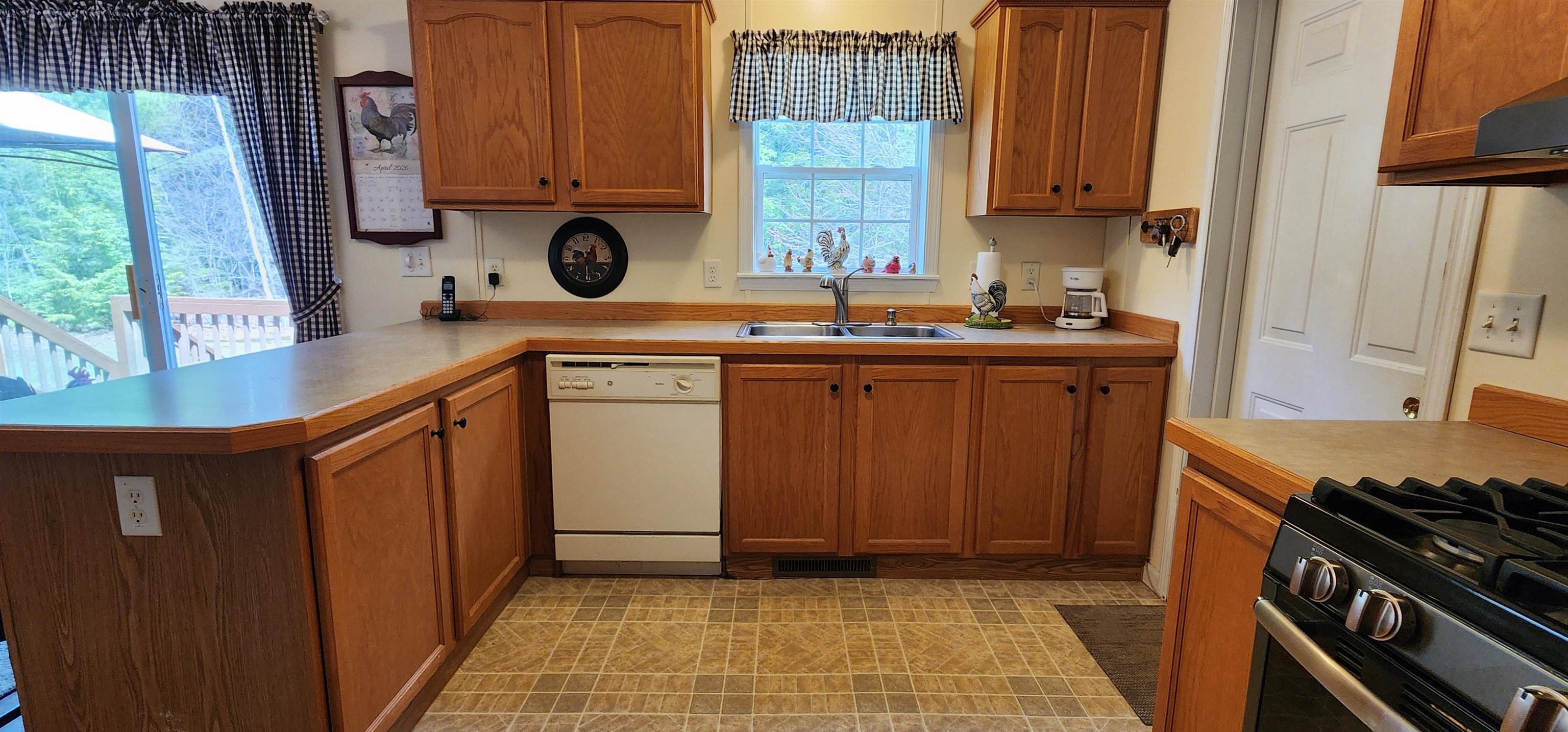 8 Timberline Drive