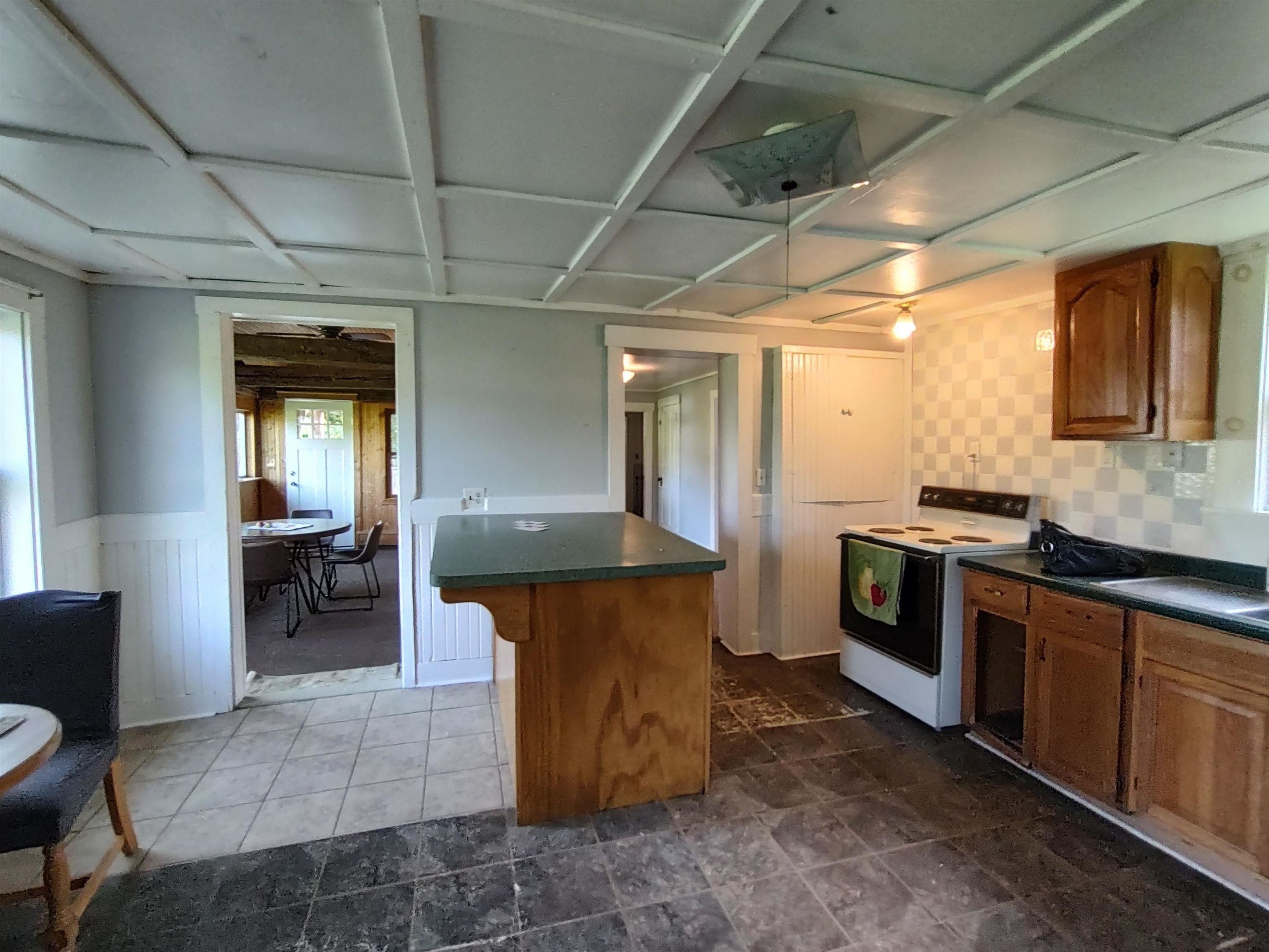 1519 Whittier Hill Road